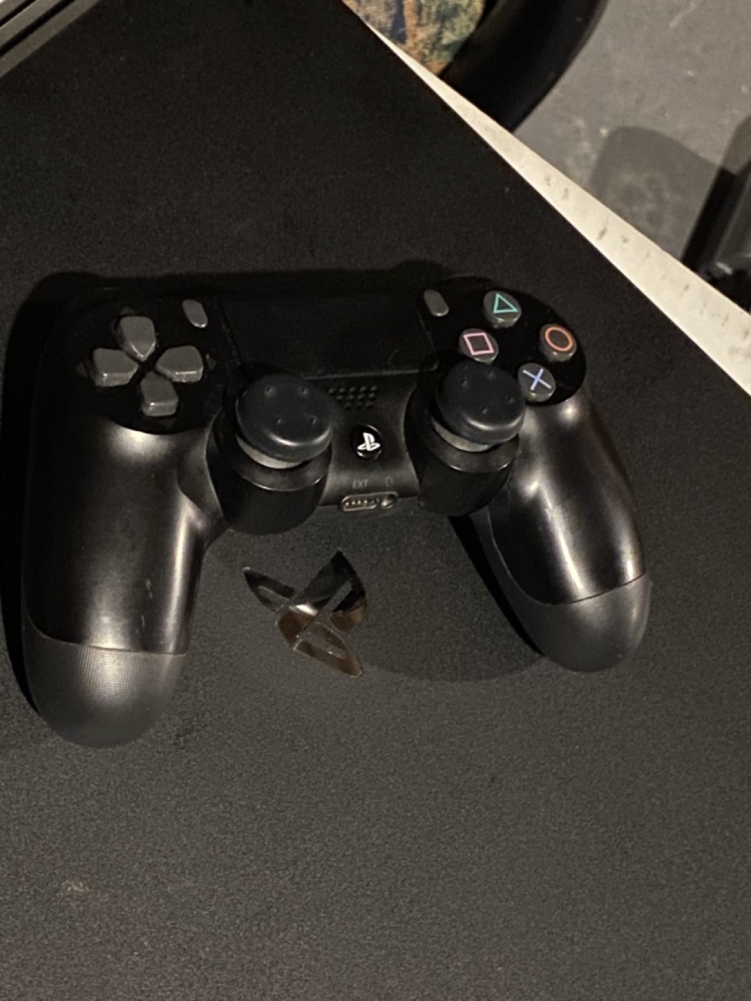 PS4 PRO 1TB + GAMES