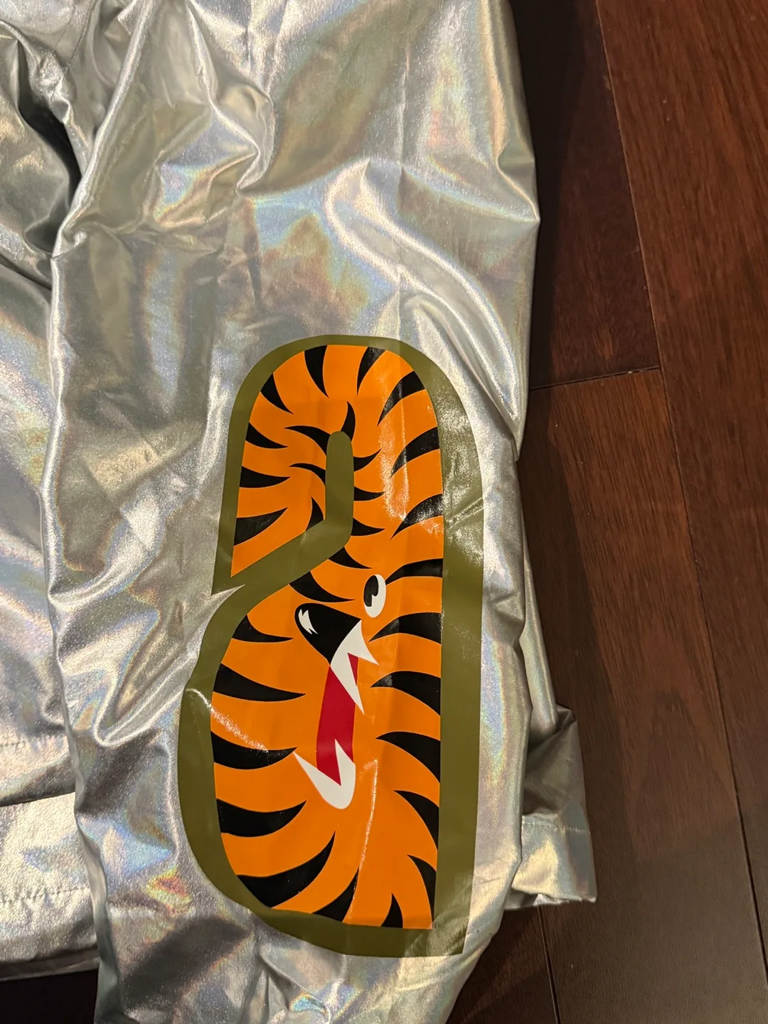 Brand New A Bathing Ape Silver Shark Hoodie Jacket Size Small image indicator(4)