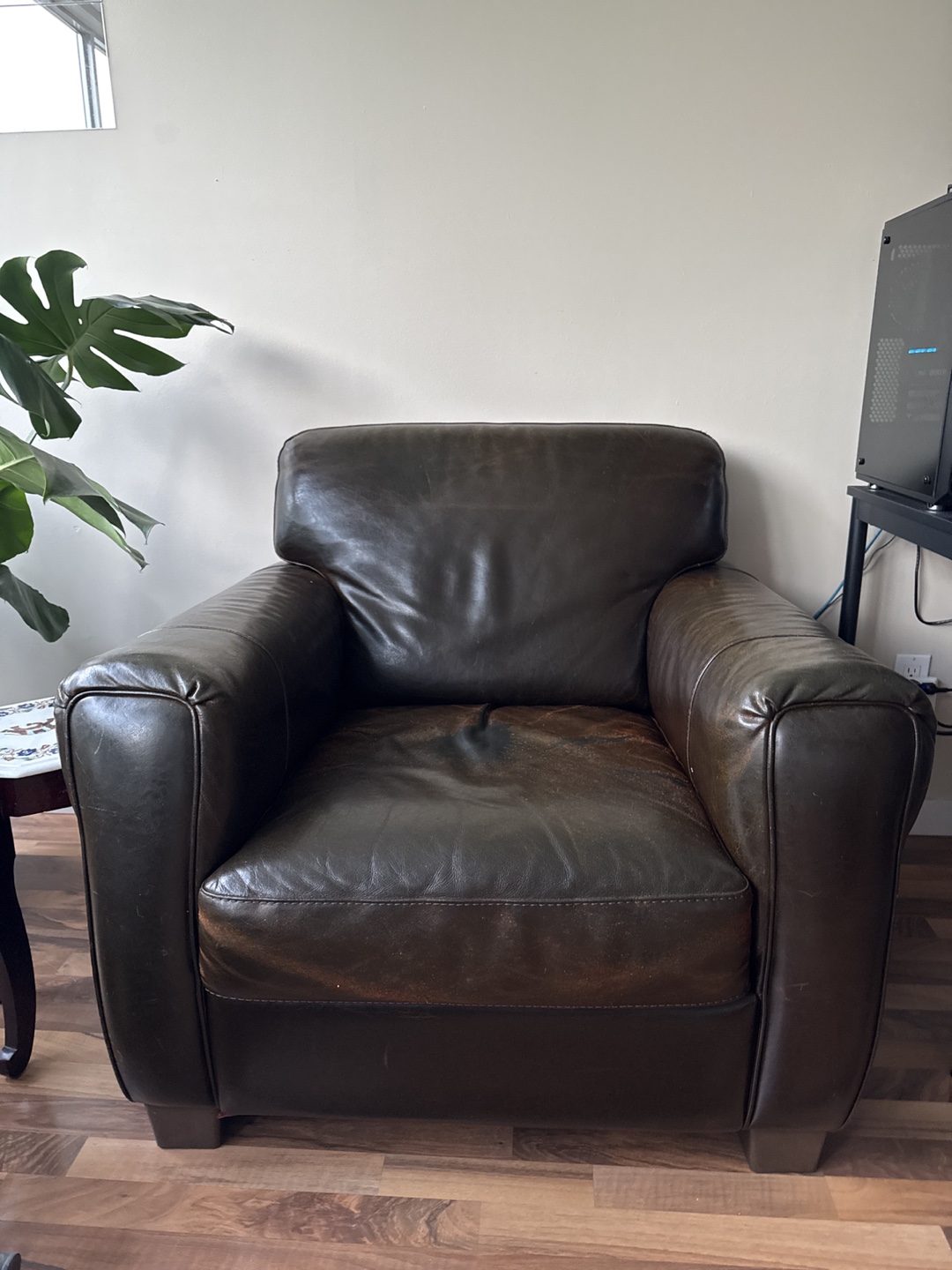 Dark Brown Leather Armchair - photo 2