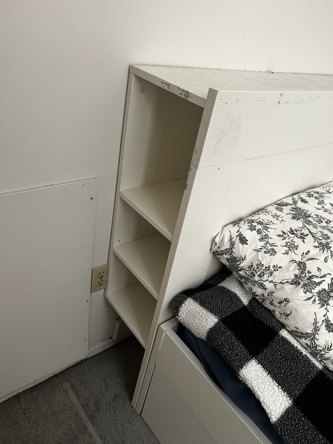 White Double Bed Frame with Built-in Shelves and Drawers - photo 4