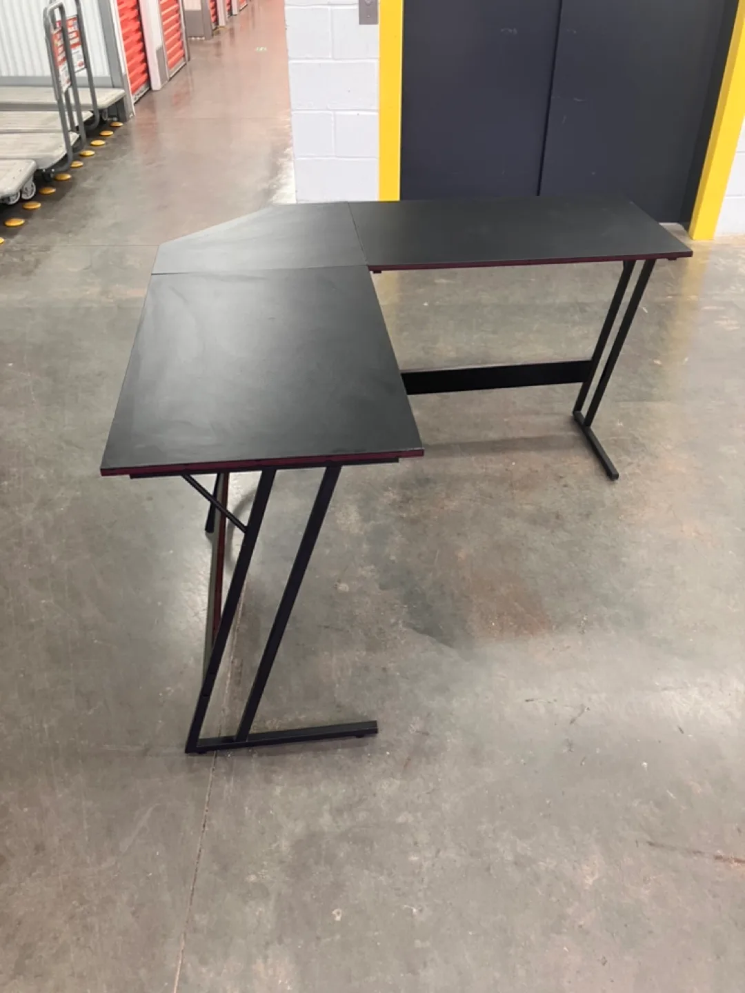 Black Corner Computer Desk image indicator(2)