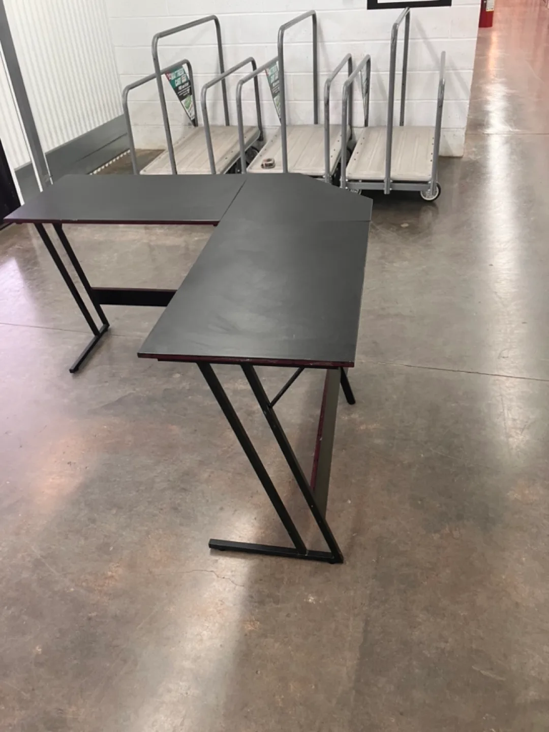 Black Corner Computer Desk image indicator(5)