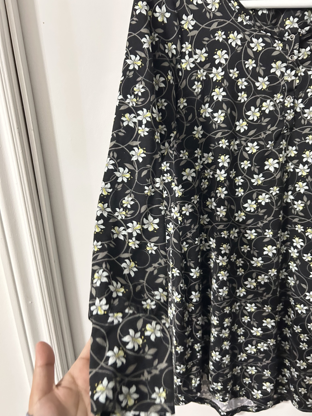 Women's Floral Long Sleeve top - photo 2