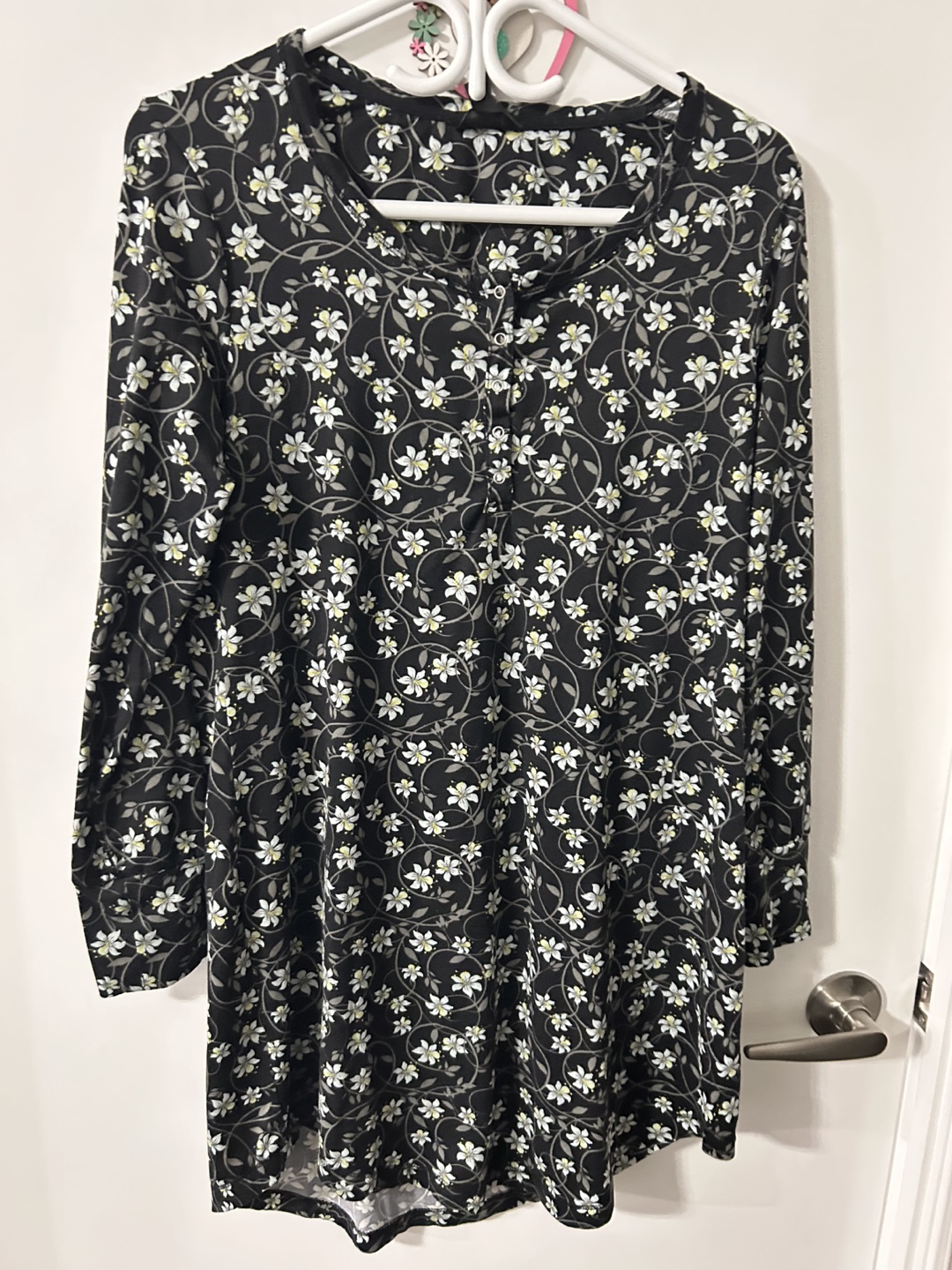 Women's Floral Long Sleeve top