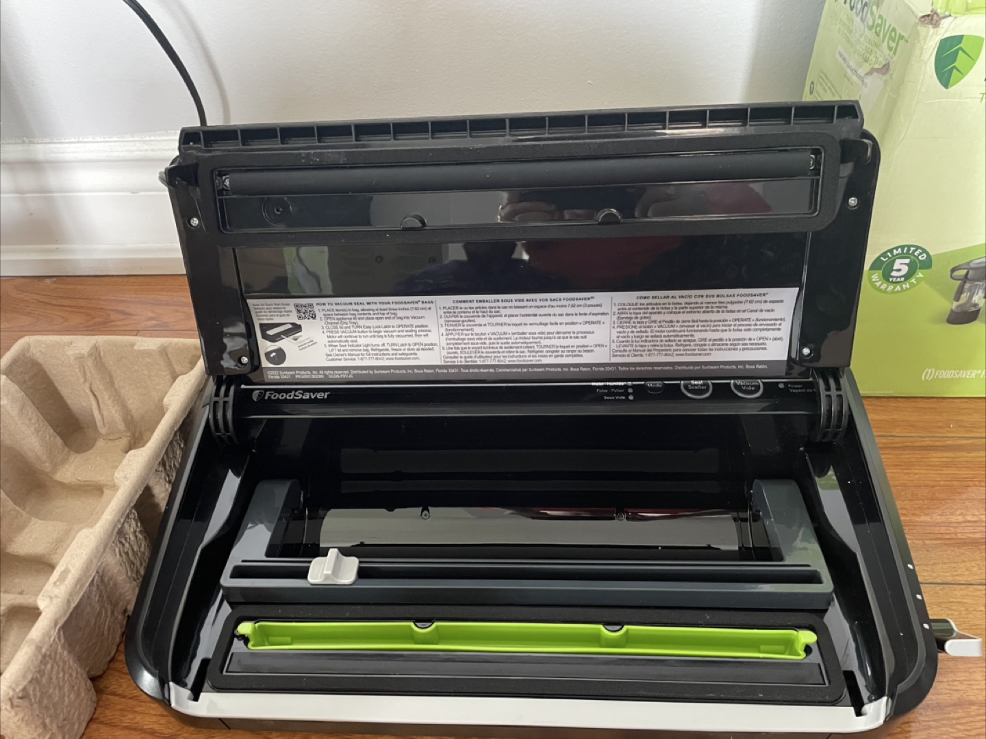 FoodSaver Vacuum Sealer - photo 3