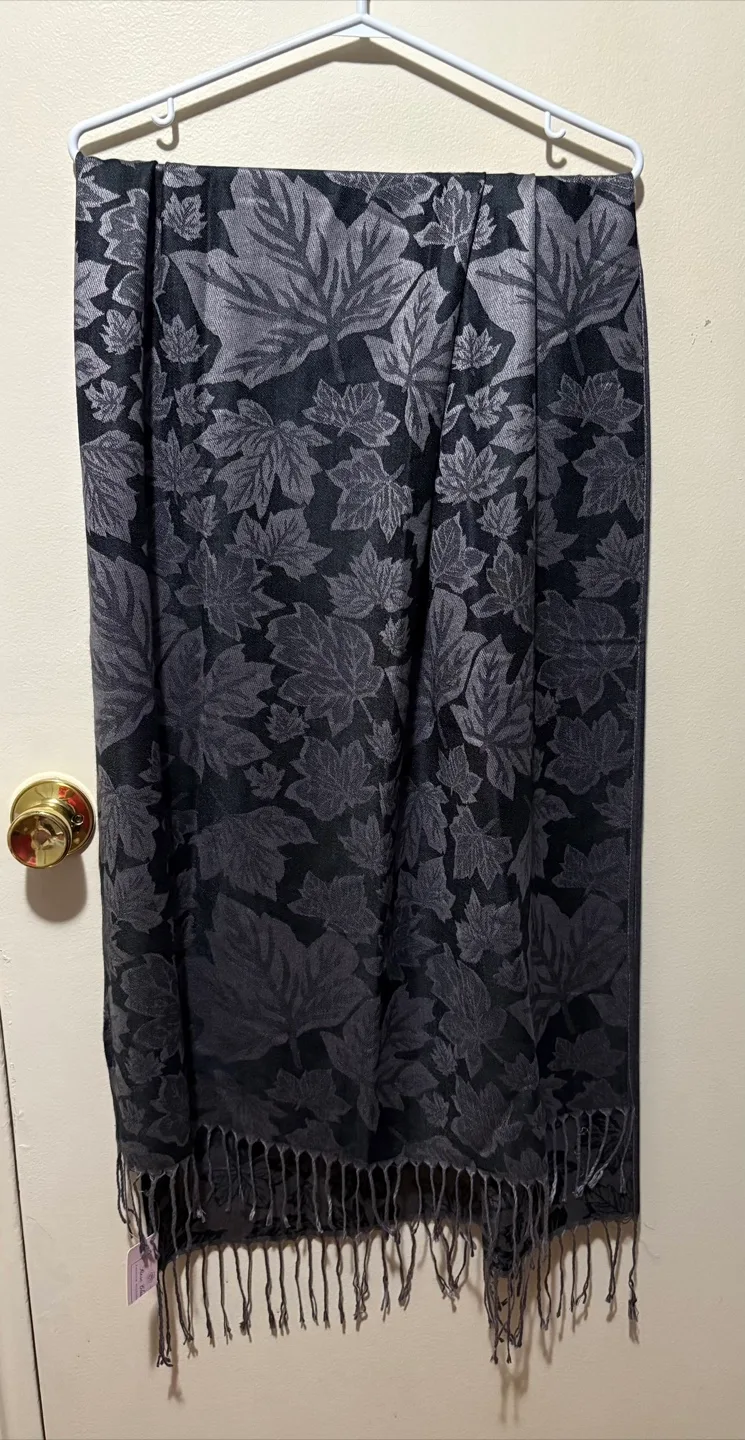 Rose Club Fashion Accessories Scarf image indicator(2)