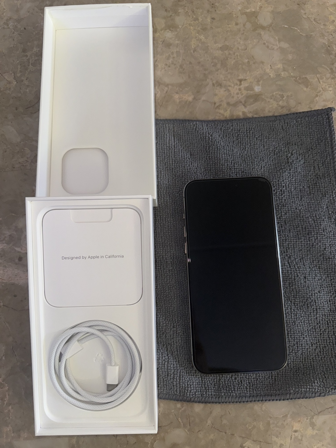 15 Pro Max Natural Titanium 256GB Factory Unlocked - photo 4
