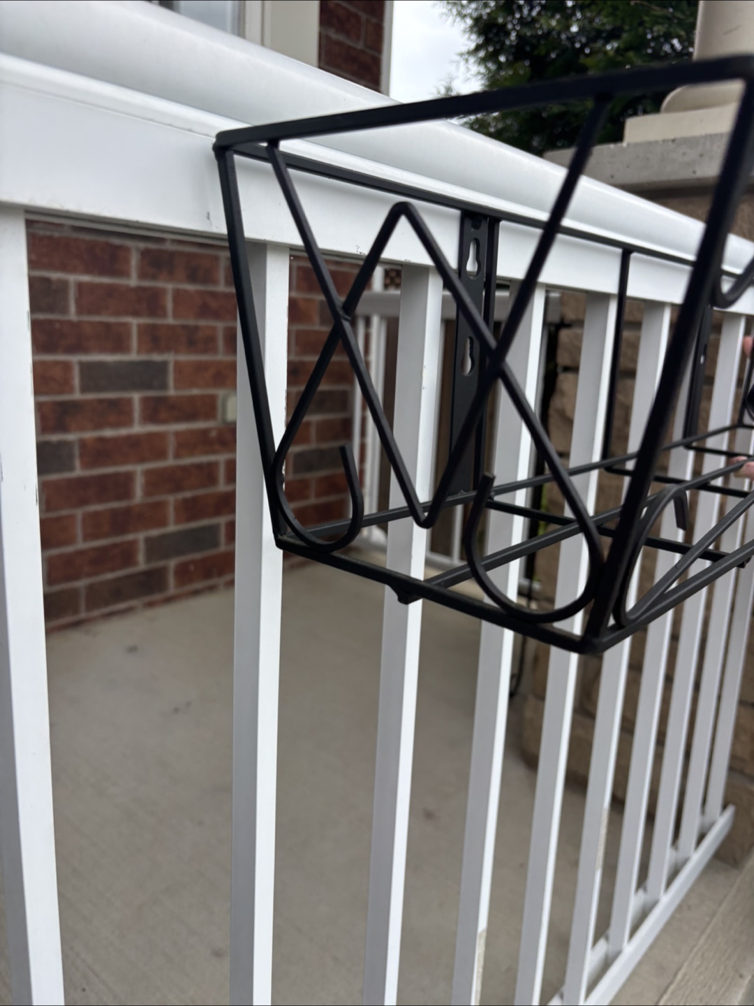 Gorgeous cast aluminum planter boxes $25 each! - photo 3