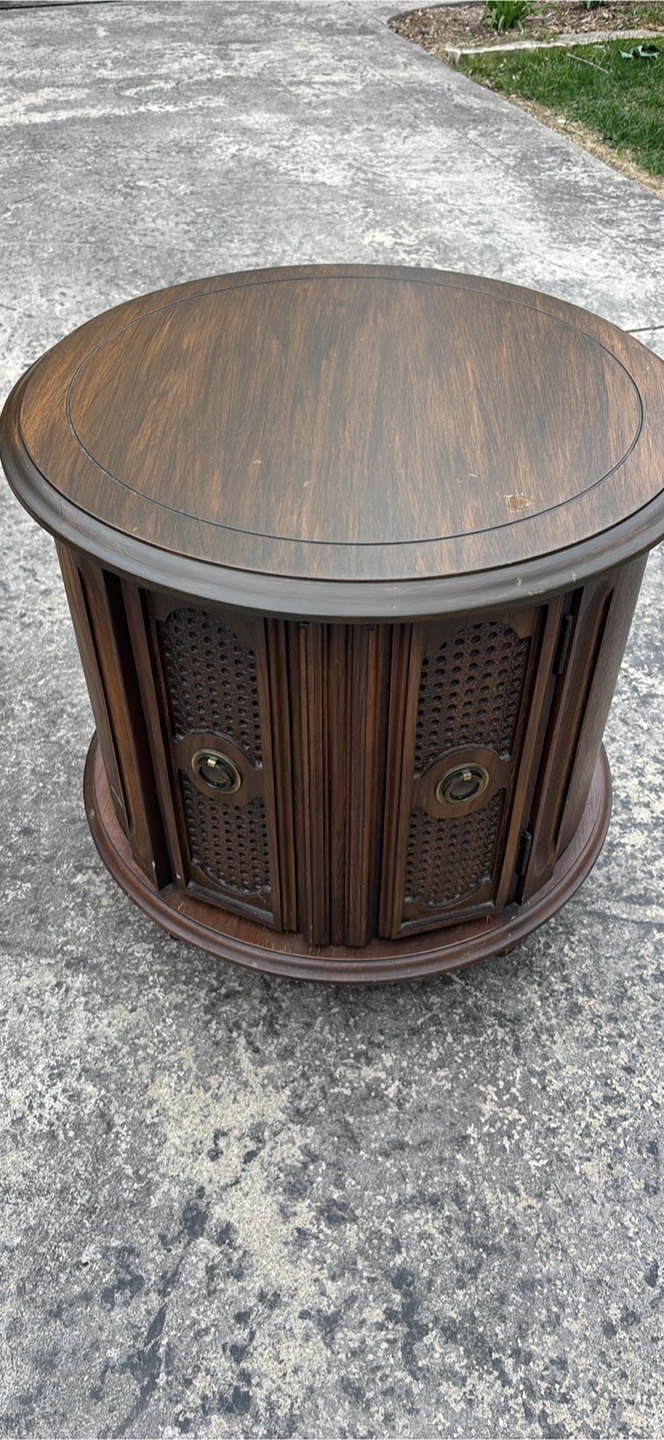 70s circular end/ side table - photo 4