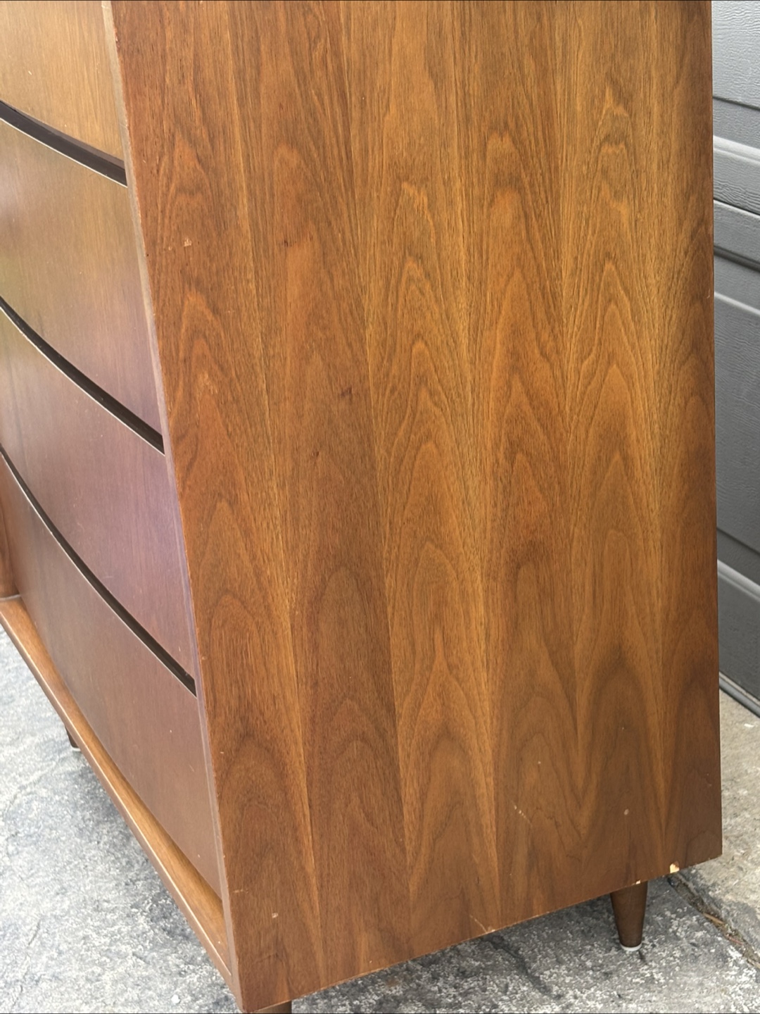 Beautiful Walnut MCM 4 drawer dresser - photo 2