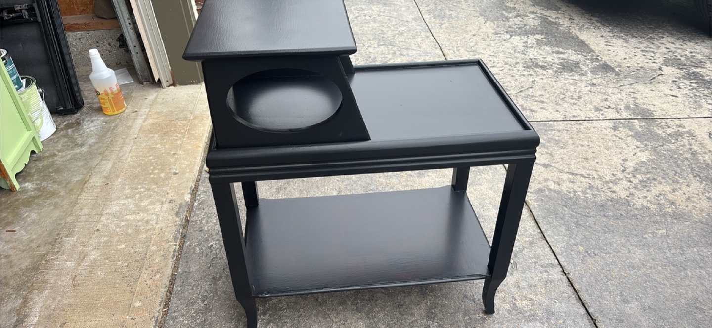 Vintage 2 tier wood table - photo 2