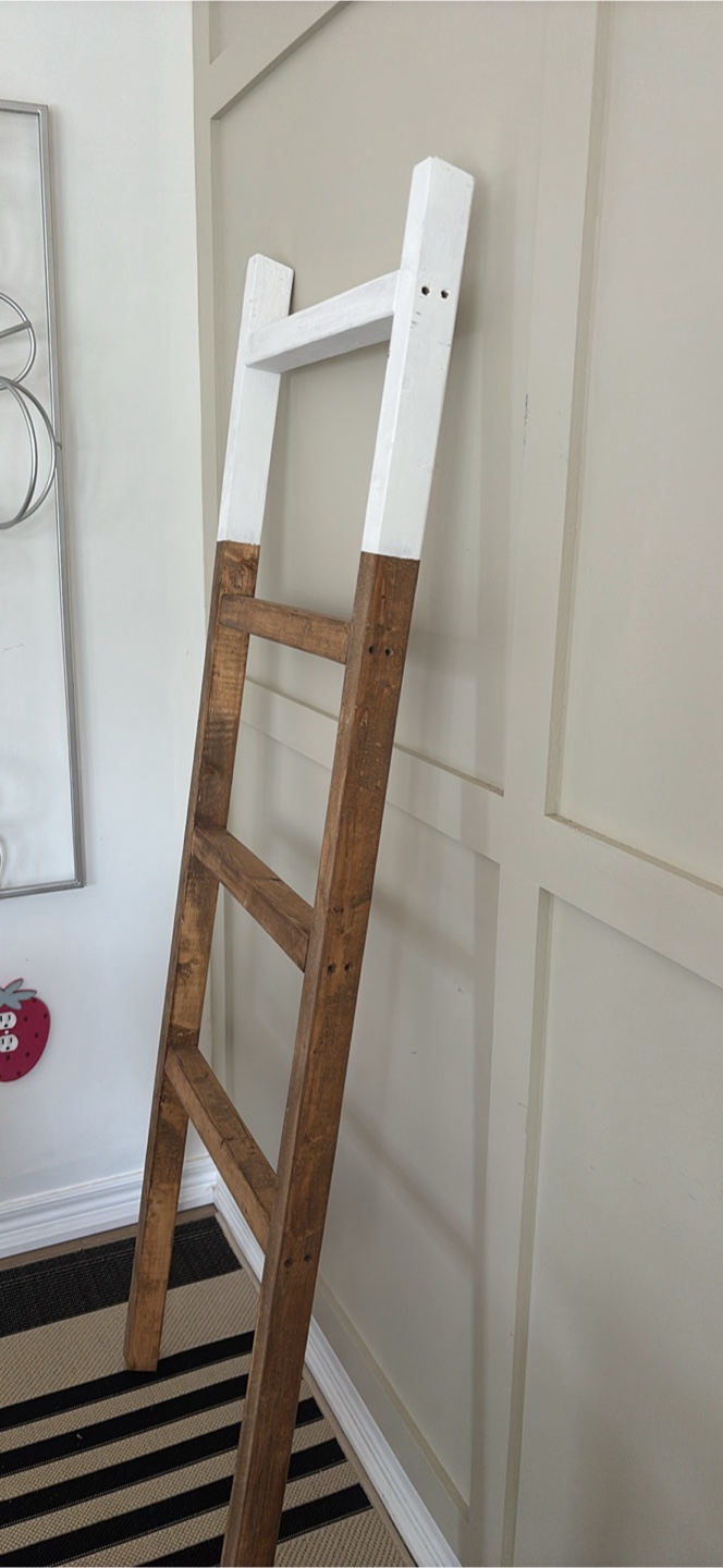 Gorgeous Farmhouse 5 foot  wood decorative ladder - photo 2
