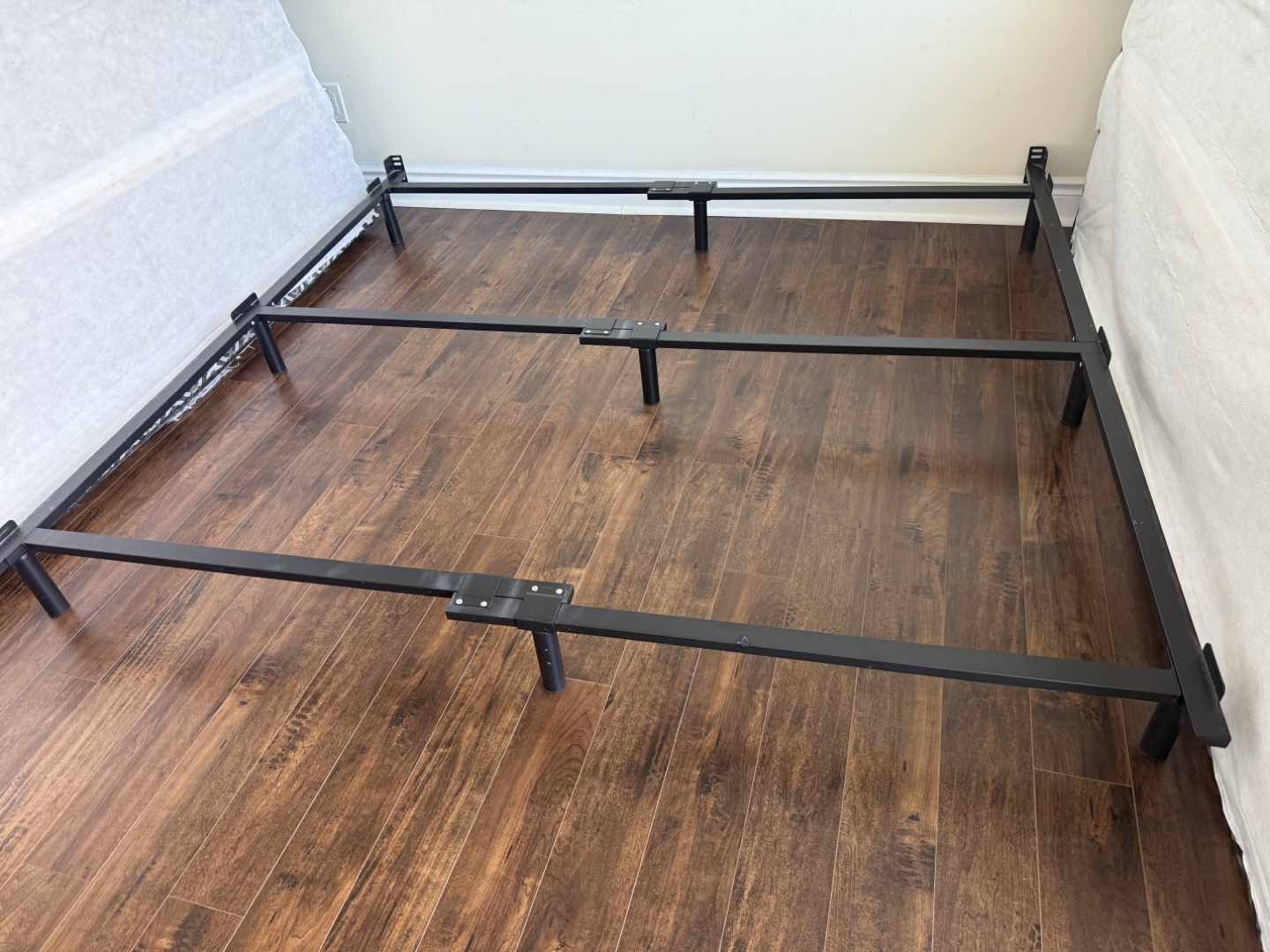 Adjustable Metal Bed Frame - for Full, queen and king size - photo 2