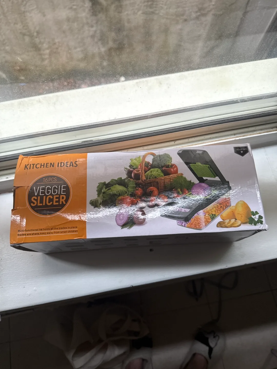 Kitchen Ideas 16-Piece Veggie Slicer thumbnail