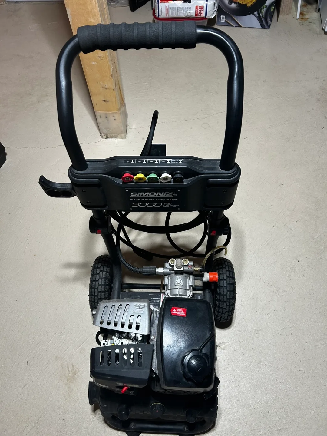 Simoniz 3000 PSI Kohler Engine Pressure Washer image indicator(2)