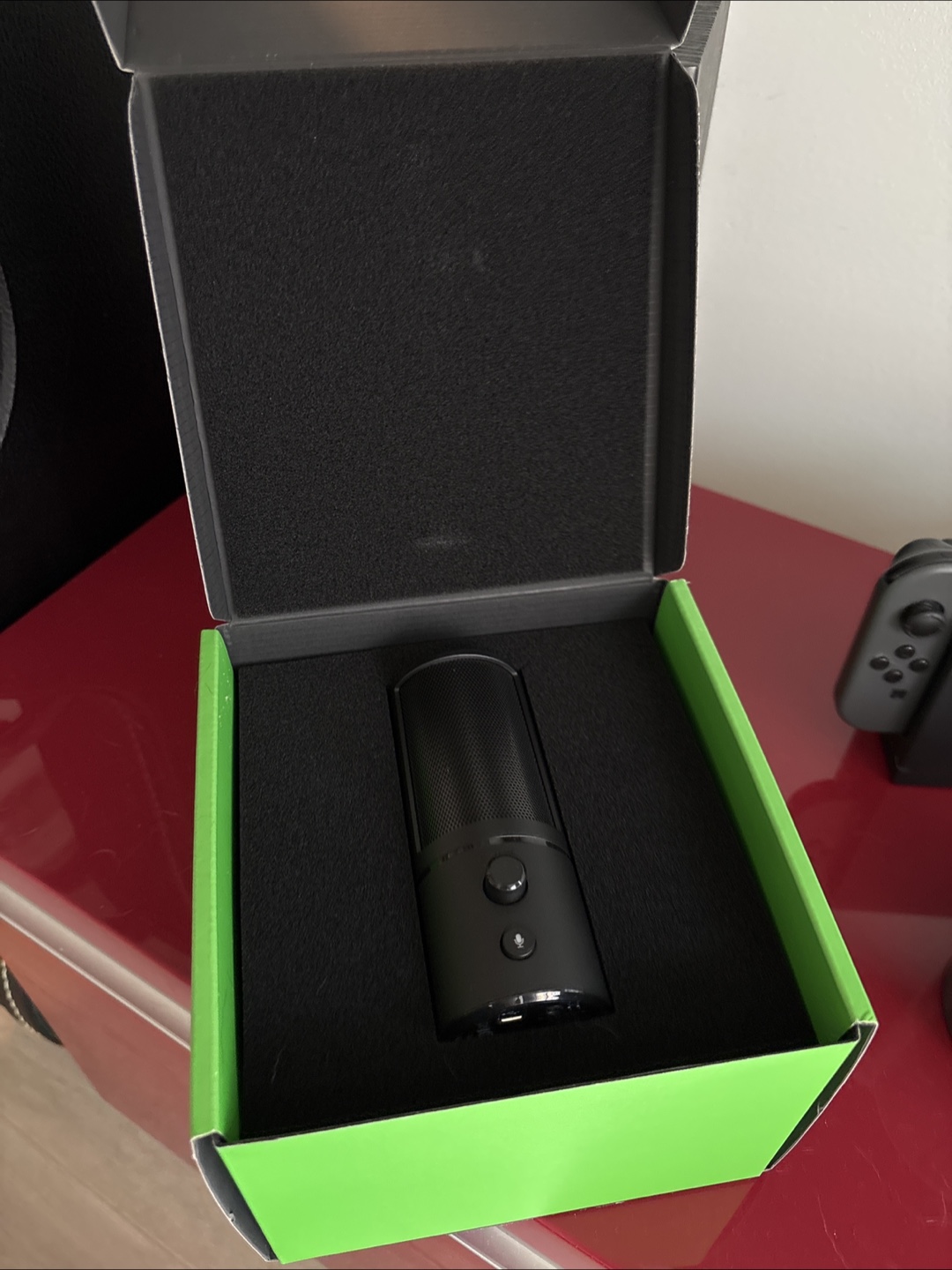 Razer Seiren X Streaming Microphone - New in Box - photo 2