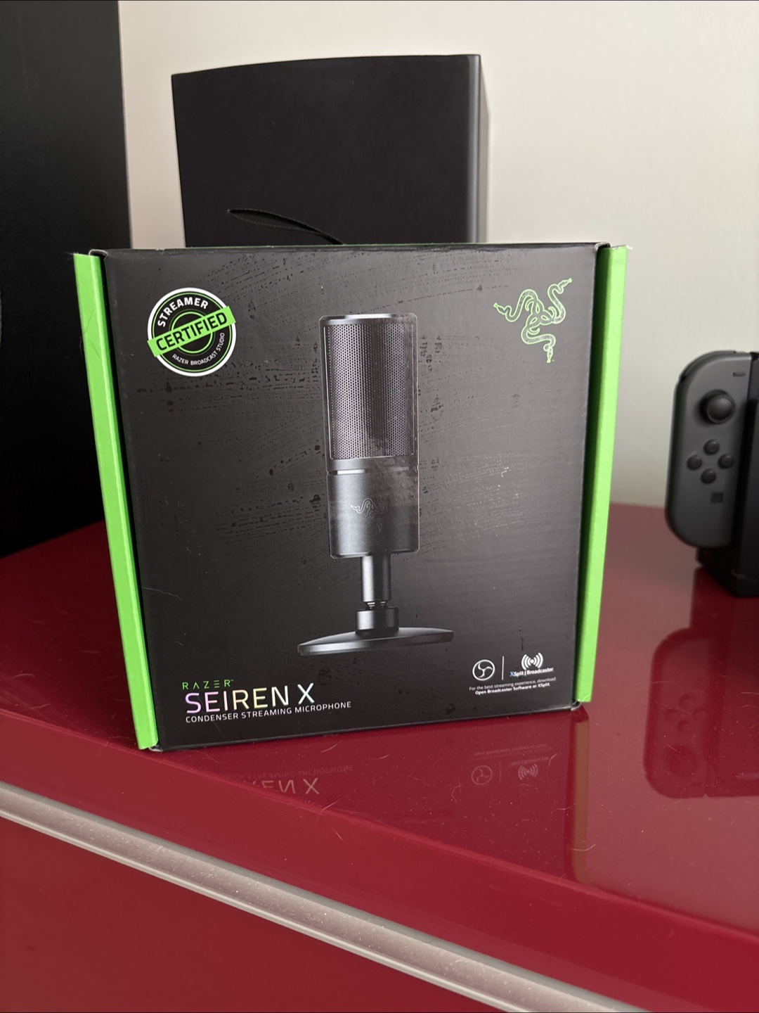 Razer Seiren X Streaming Microphone - New in Box