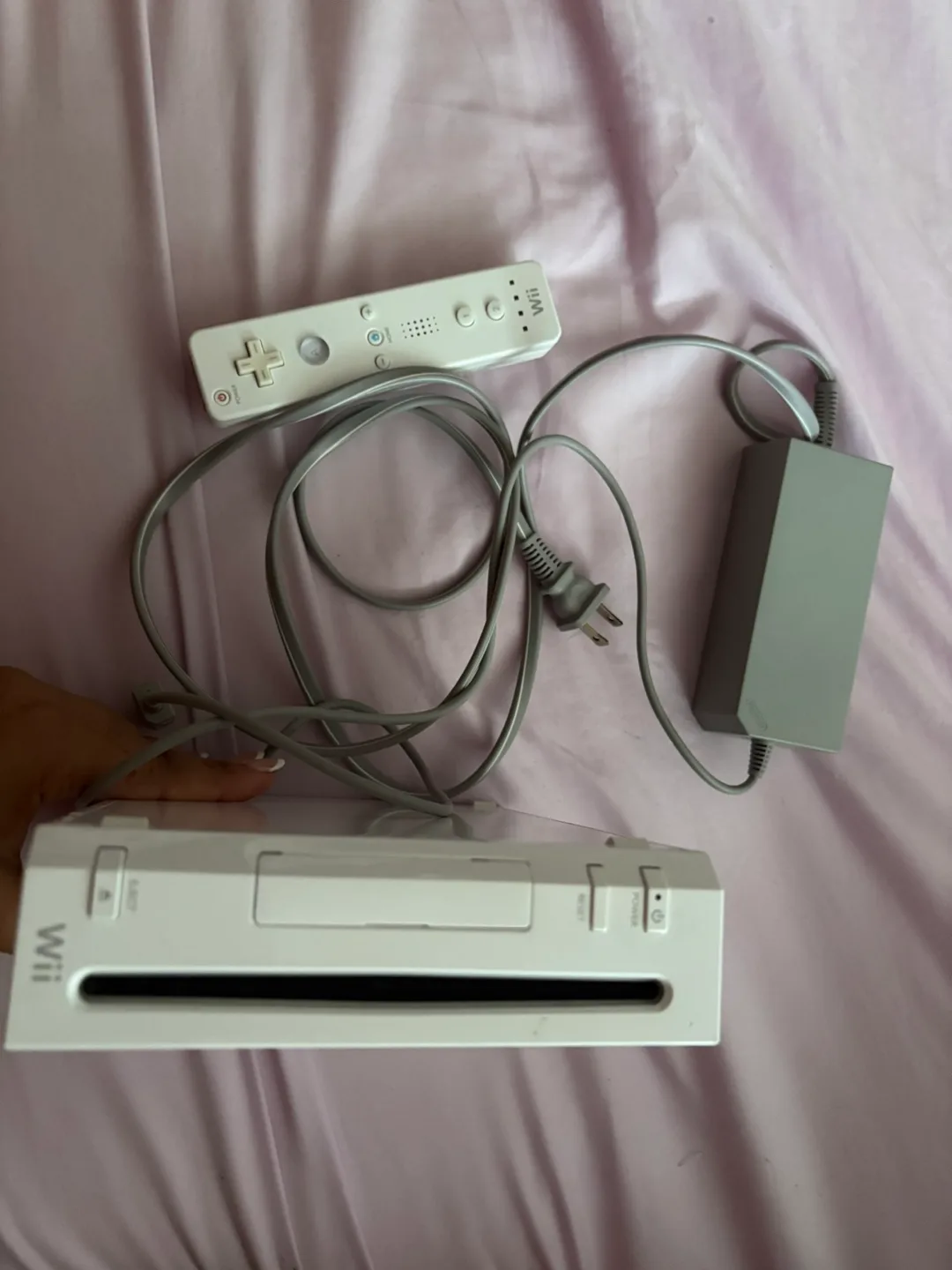 White Nintendo Wii Console with Remote and Power Supply thumbnail