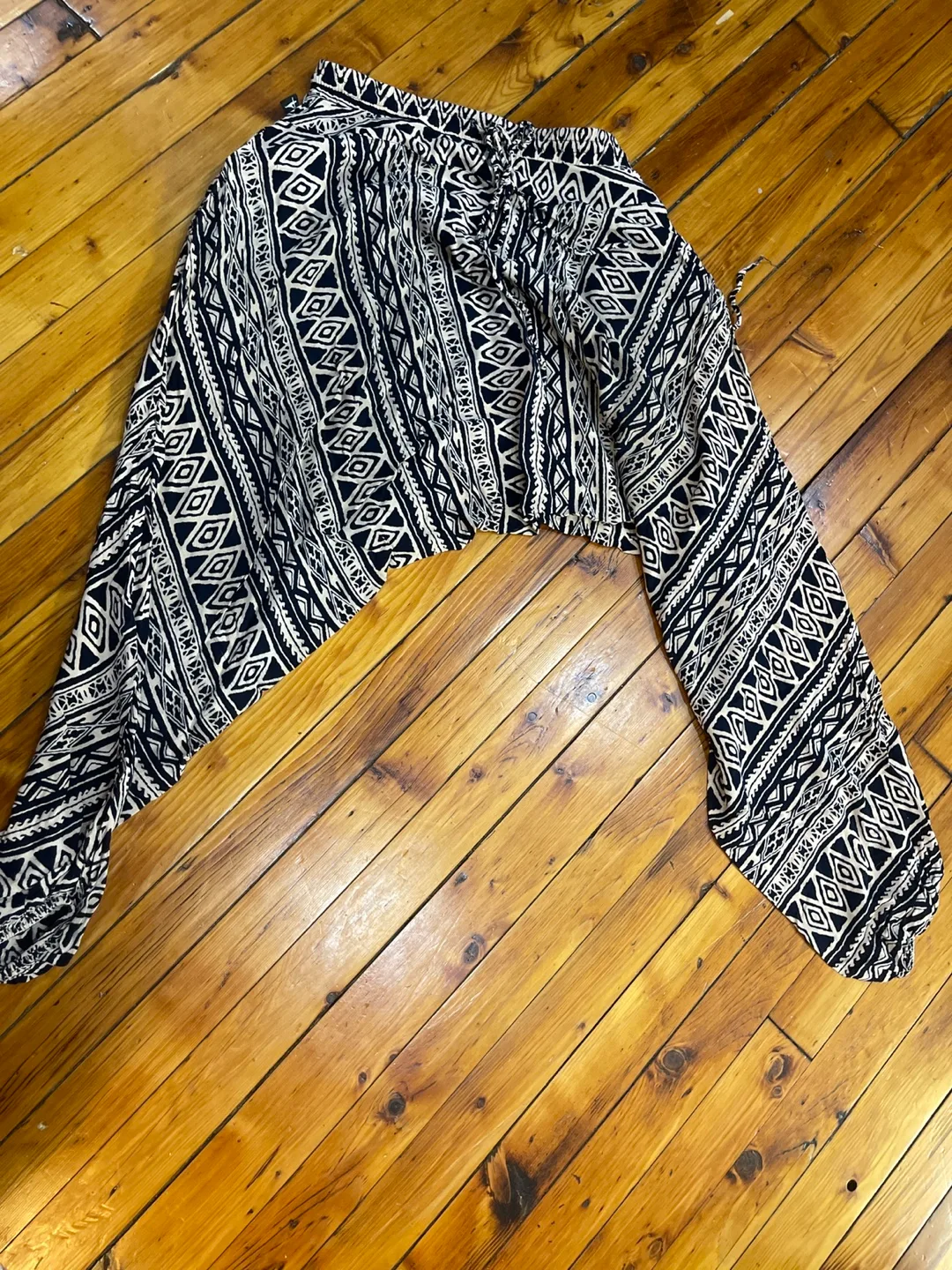 Buddha Pants Size Small - Black and Beige Tribal Print thumbnail