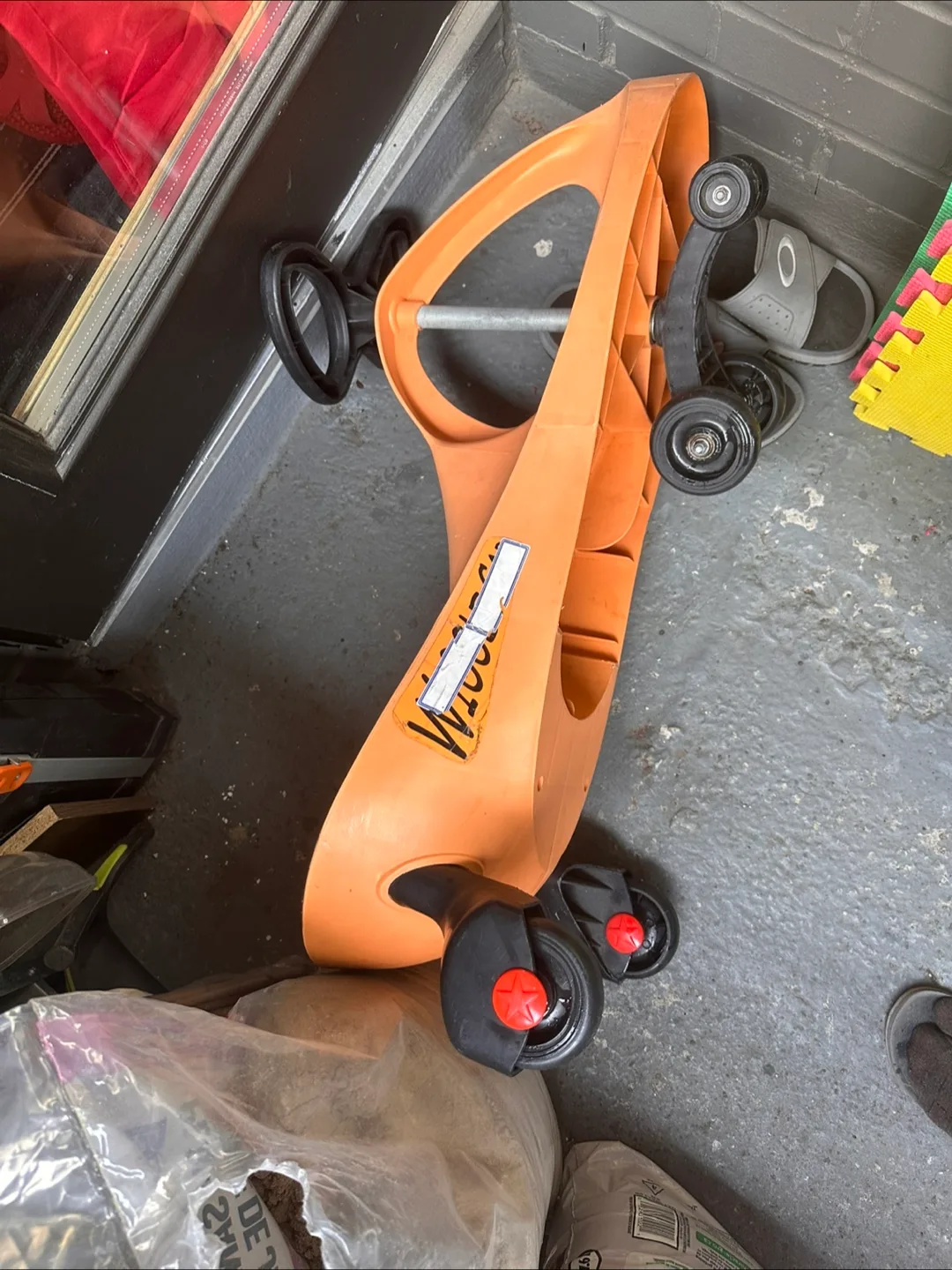 Whizzers Wiggle Car thumbnail