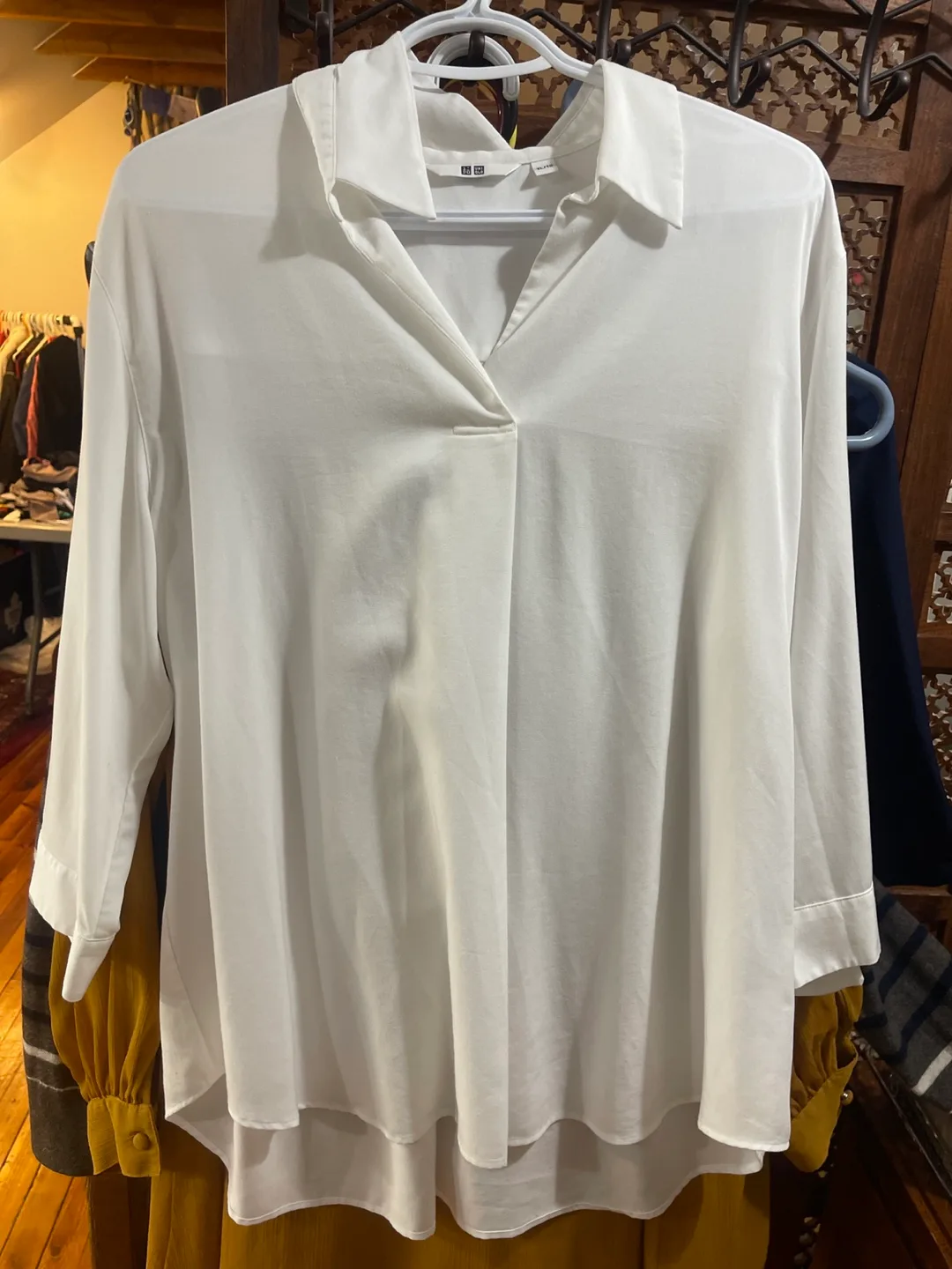 Women's UNIQLO White Blouse, Size XL thumbnail