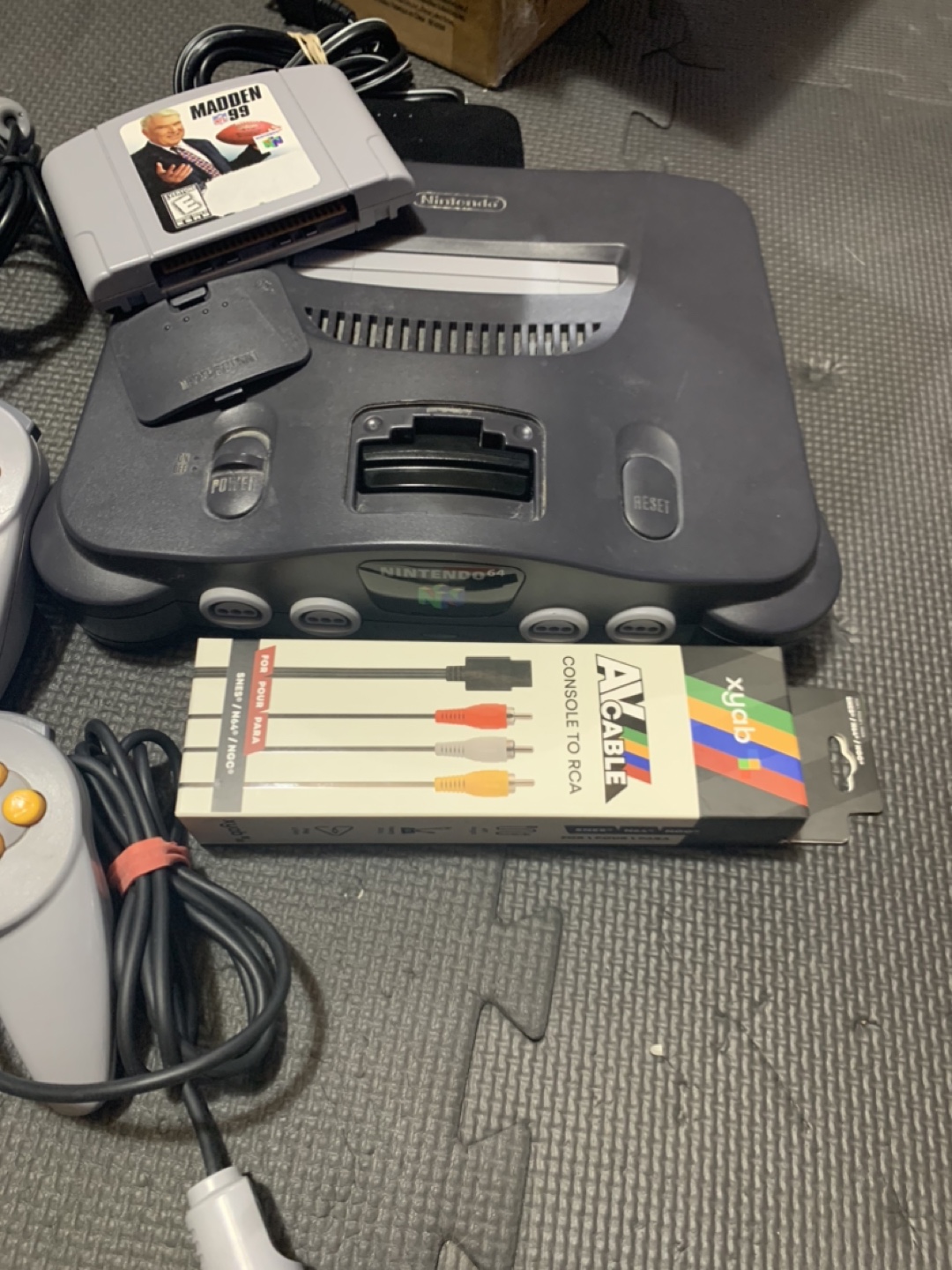 Nintendo 64 Console with Two Controllers and Madden 99 - photo 4
