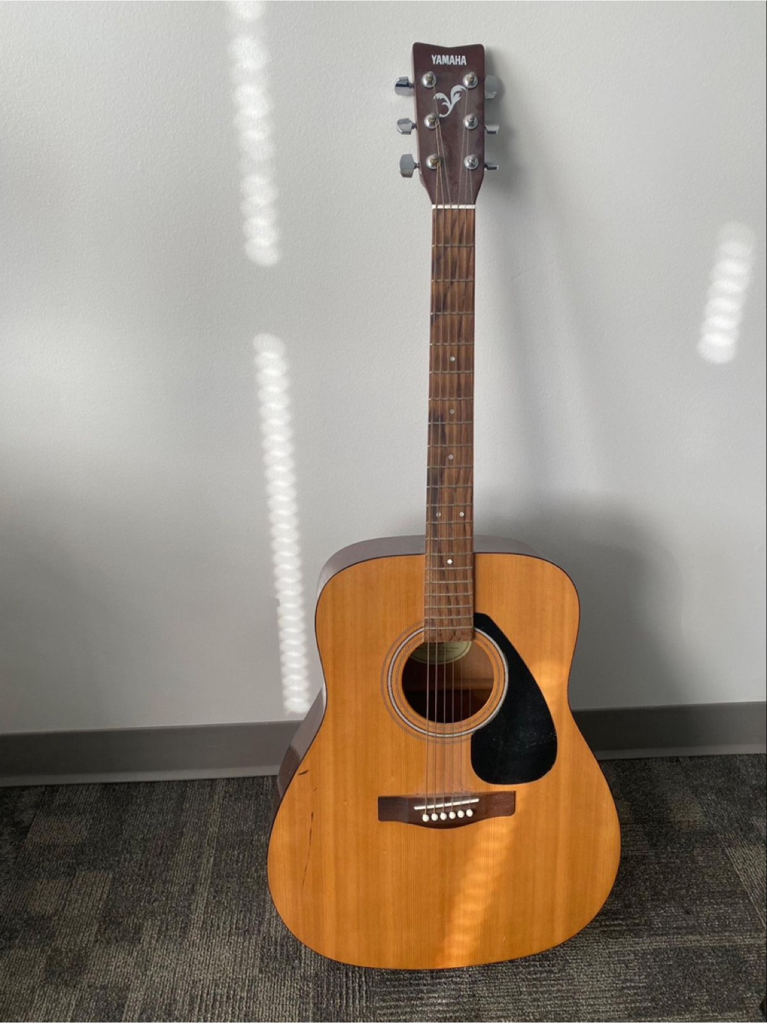 Yamaha F310 Acoustic Guitar
