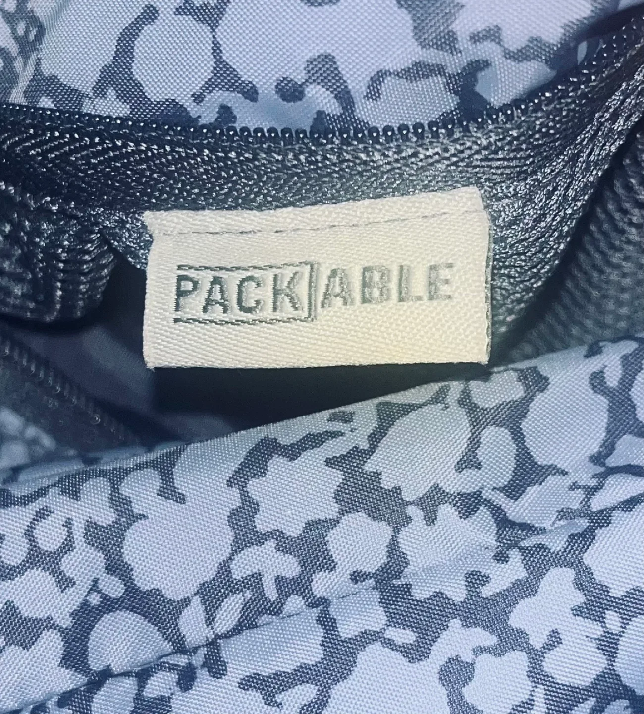 Woman’s Columbia Packable Jacket - Size 3XL image indicator(5)