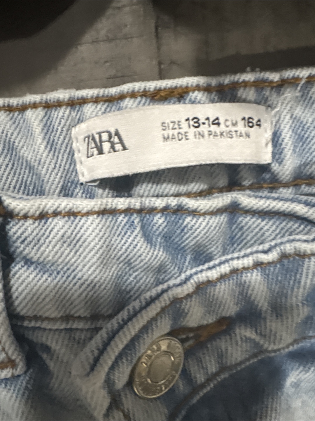 ZARA Girls Light Wash Distressed Denim Jeans Size 13-14 - photo 2