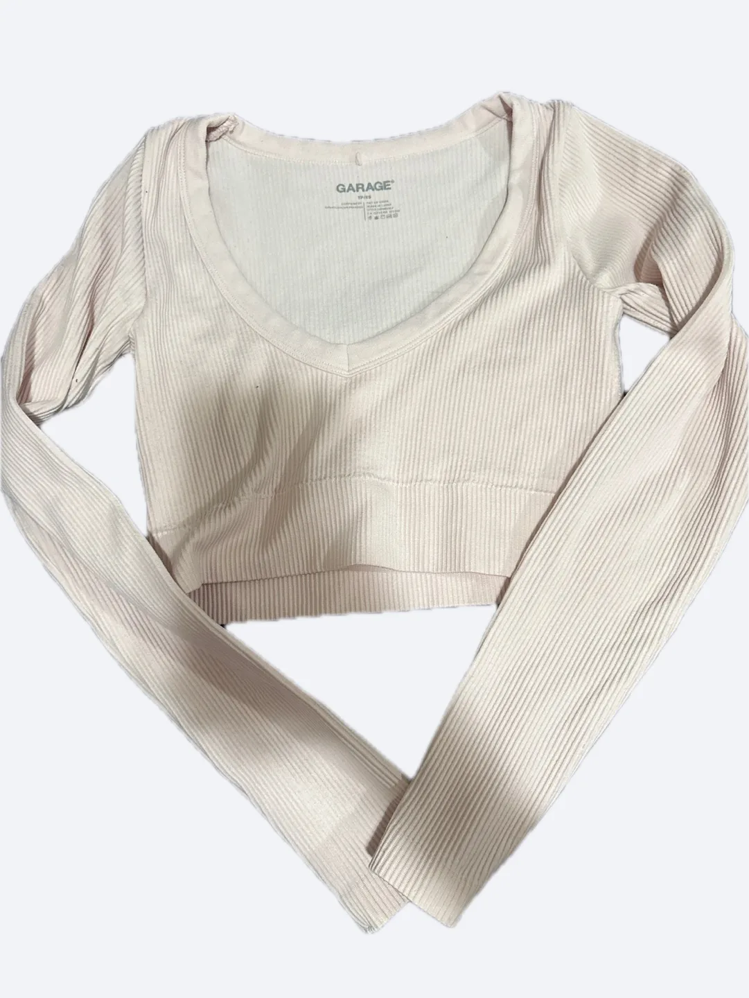 Garage Women's Ribbed Long Sleeve V-Neck Crop Top - Size XS thumbnail