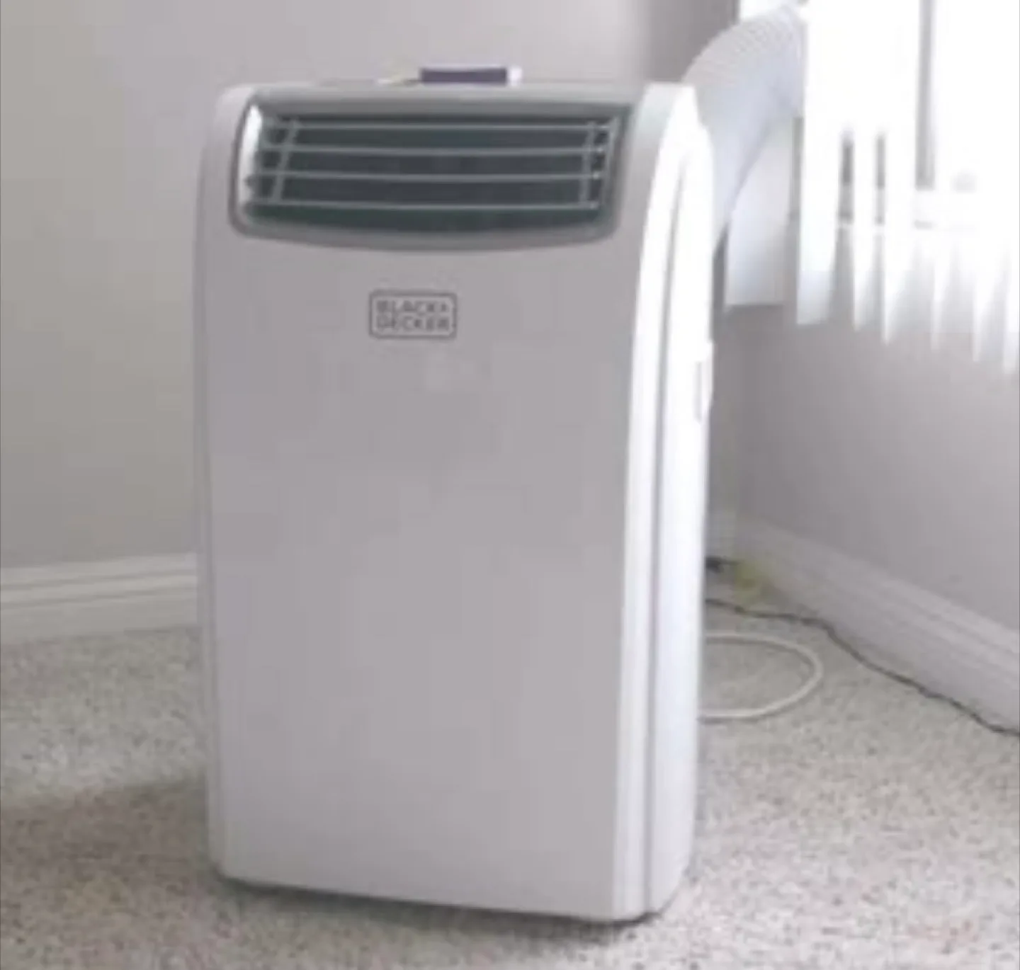 12,000 BTU ! Black+Decker Portable Air Conditioner thumbnail