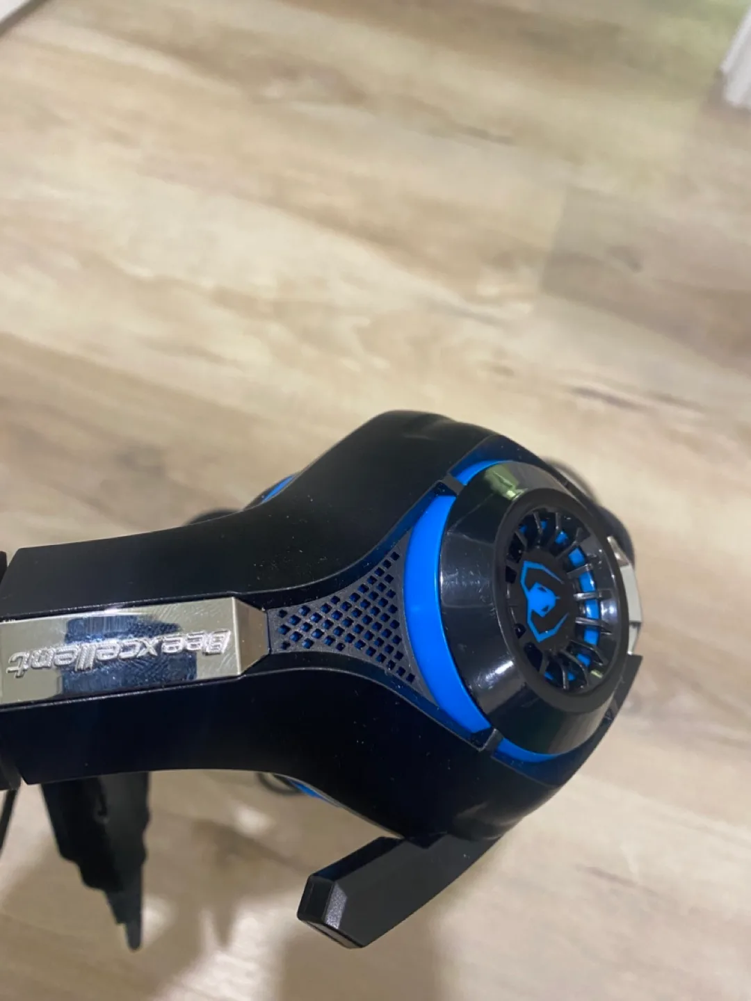 Roccat Kave XTD Stereo Gaming Headset thumbnail