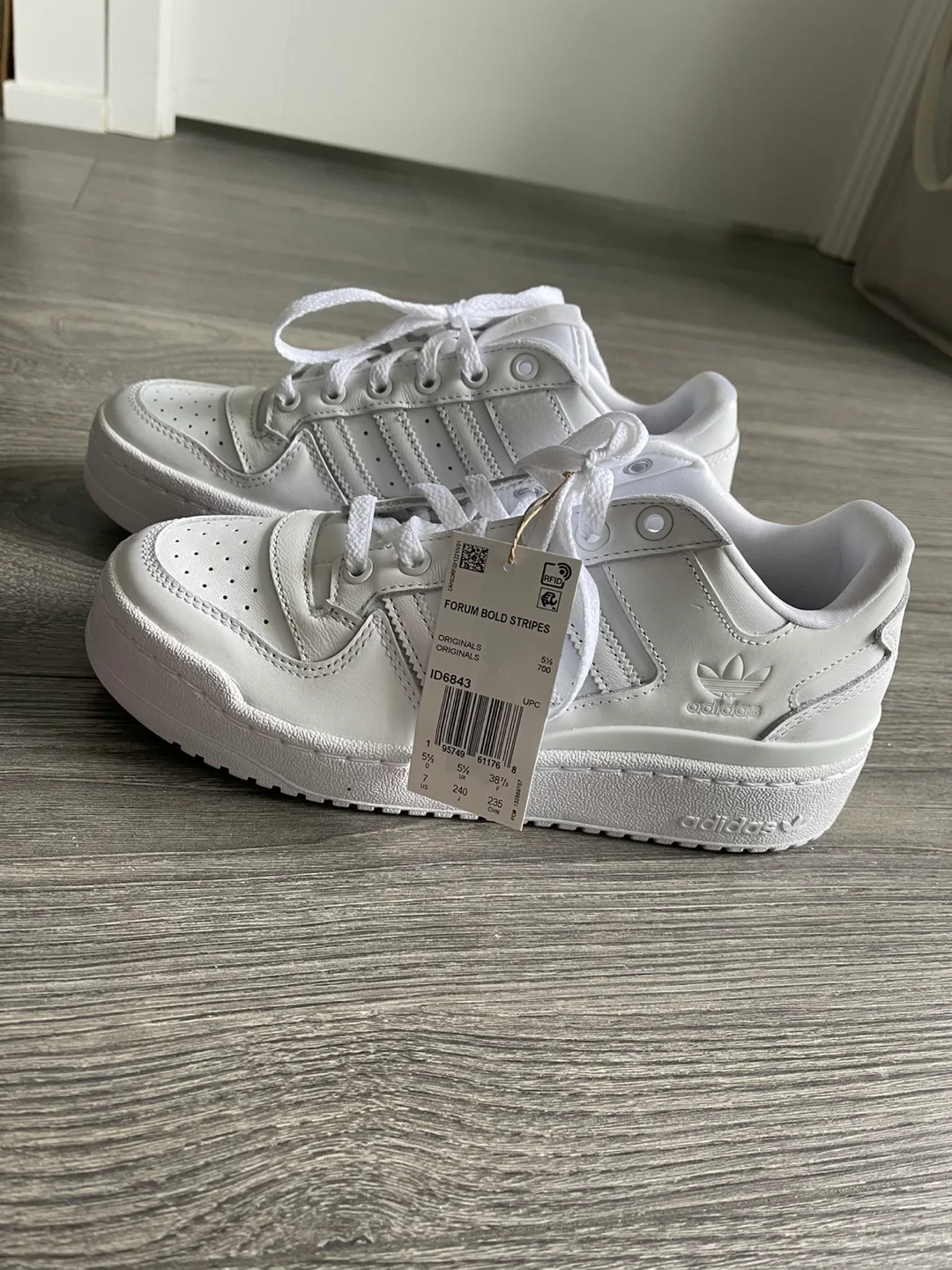 Adidas Forum Bold Stripes Sneakers - White - Size 7 thumbnail