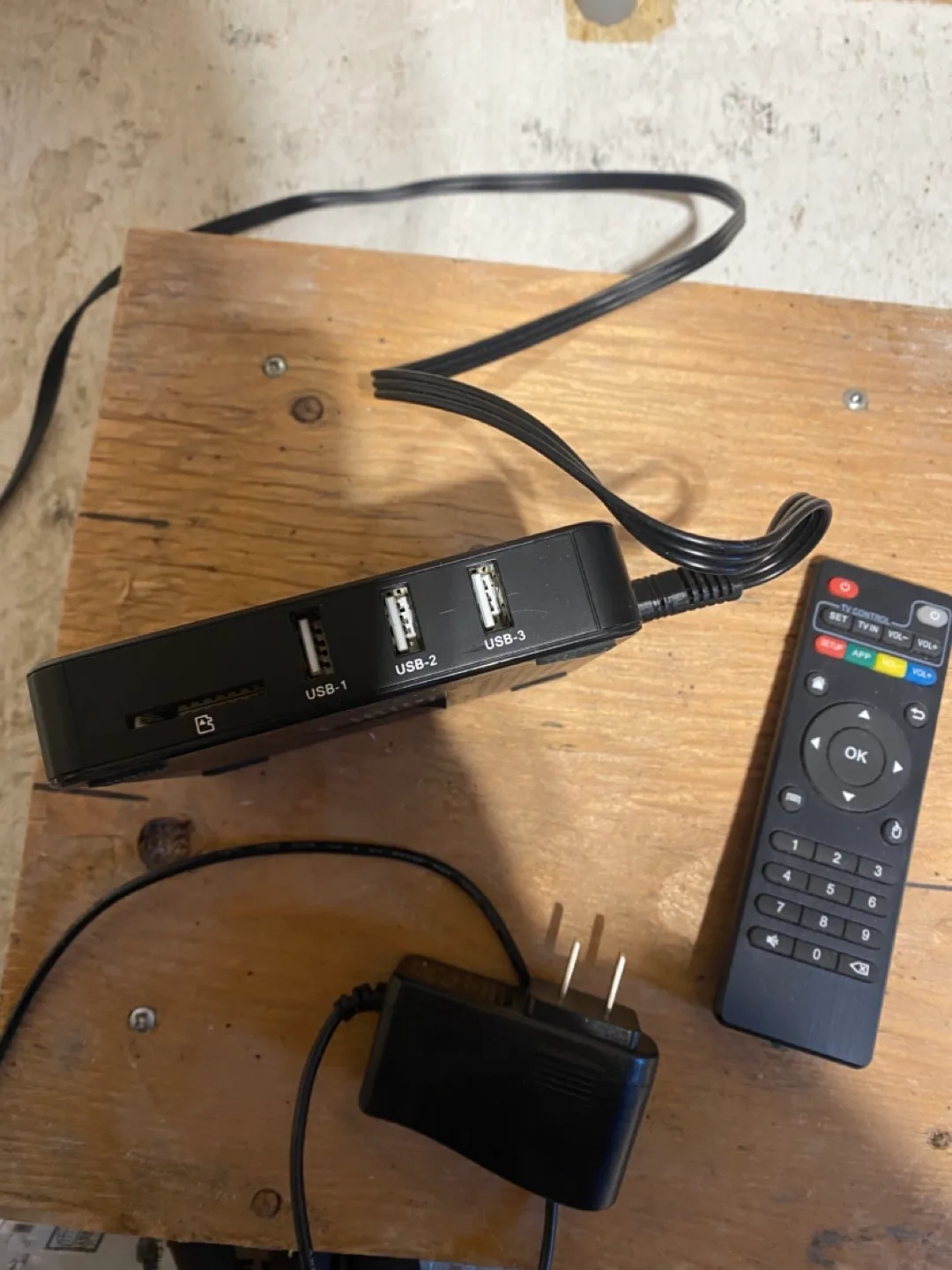 MYPIN 4K Media Player with Remote and Power Adapter image indicator(2)