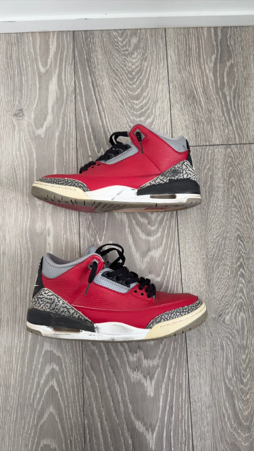 Air Jordan 3 Retro 'Fire Red' thumbnail