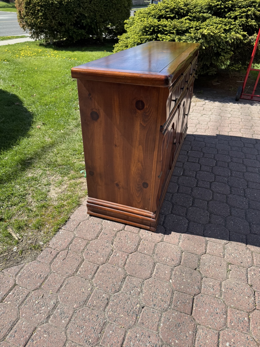 Sideboard/Buffet - photo 4