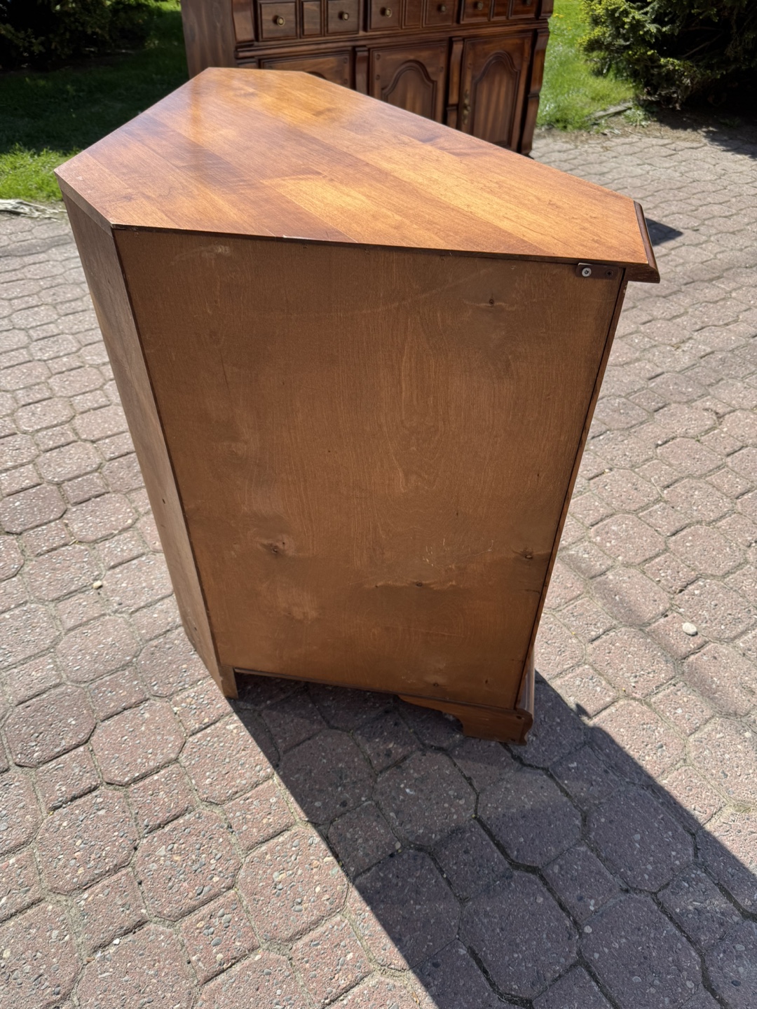 Maple Corner Cabinet - photo 3