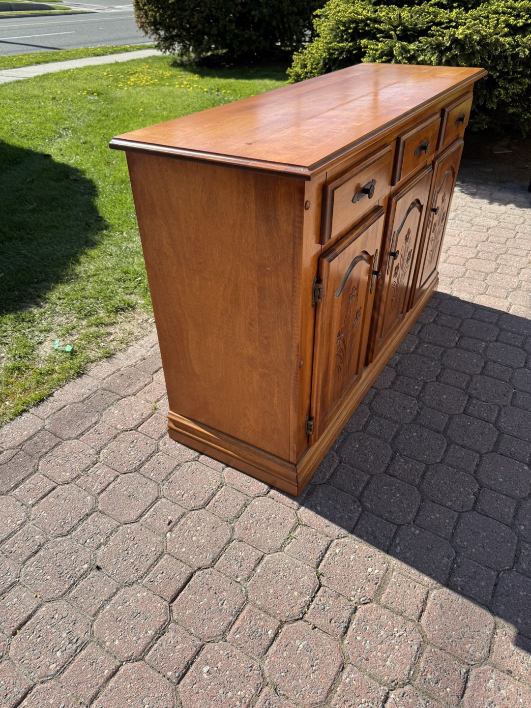 Maple Sideboard/Buffet - photo 4