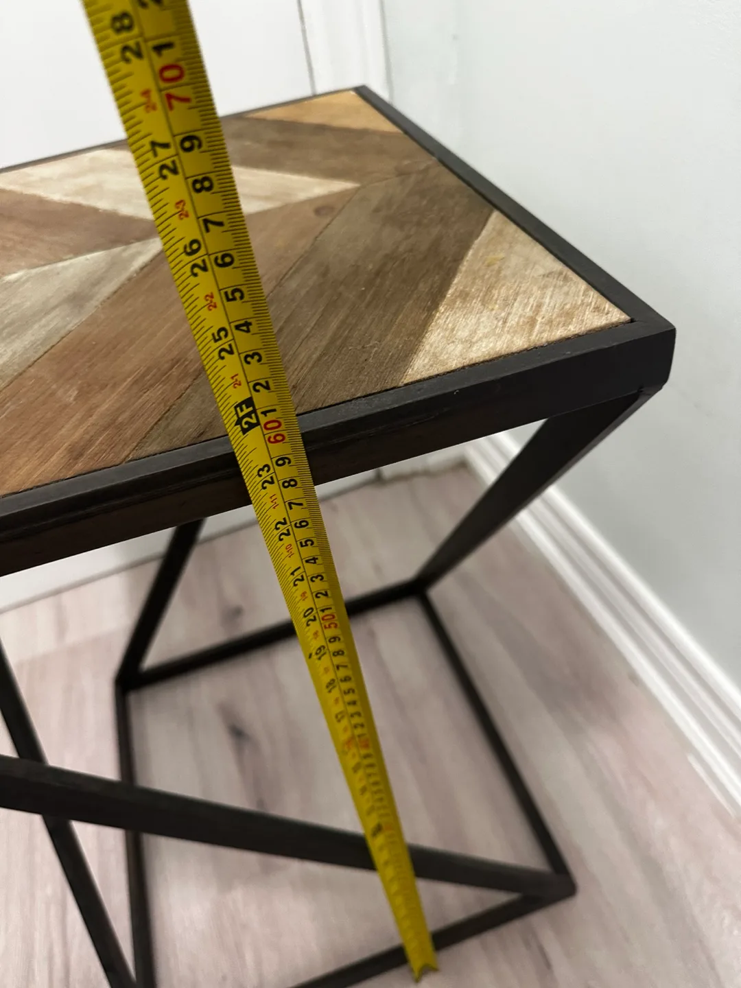 Chevron patterned side table image indicator(3)