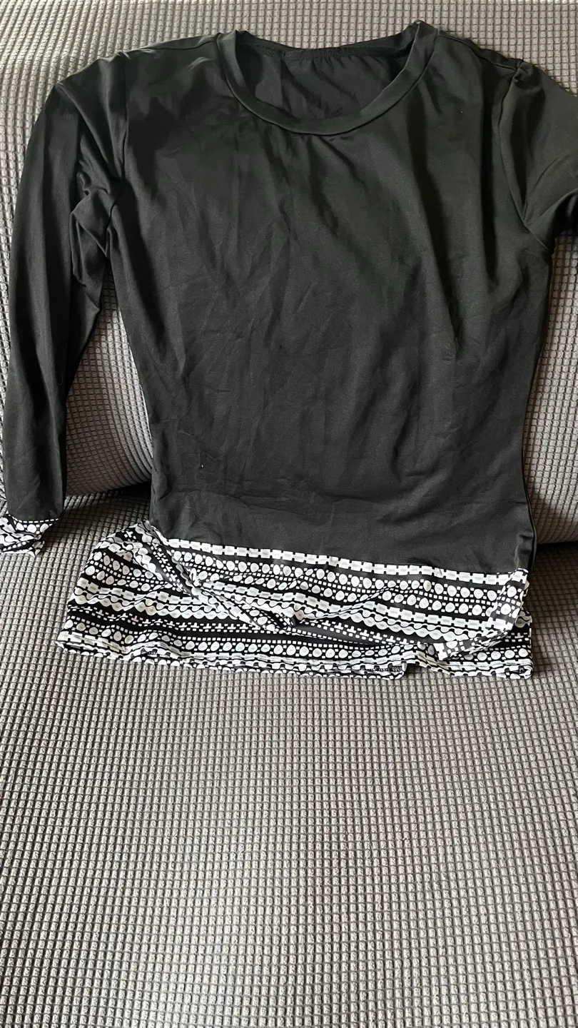 Brand new, Black and White Long Sleeve Dress image indicator(2)