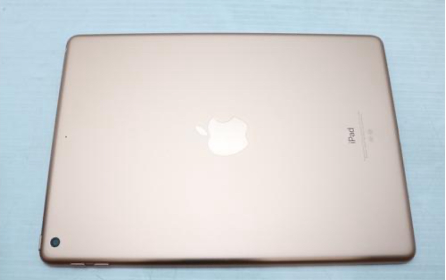 Gold iPad - 6th Generation 128GB with Wi-Fi iPad - photo 4