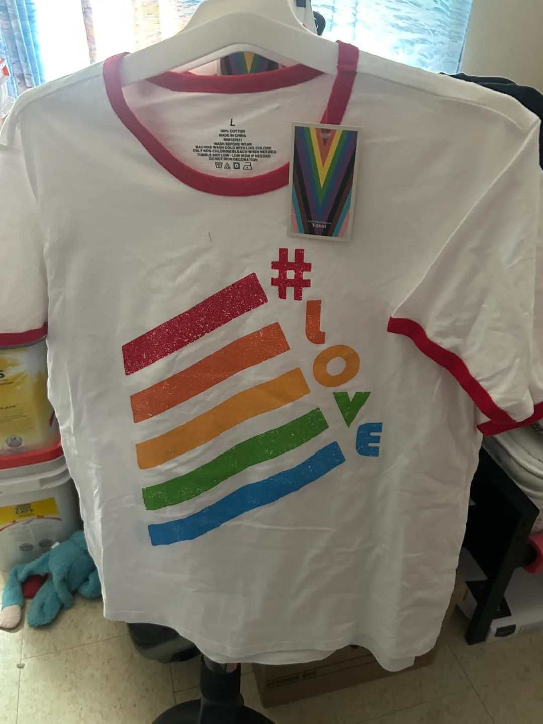 Rainbow #Love T-Shirt