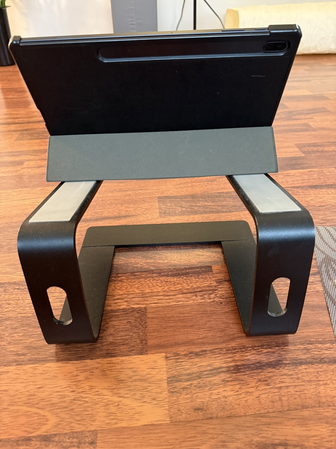 Laptop and Tablet Stand - Adjustable Height - photo 3