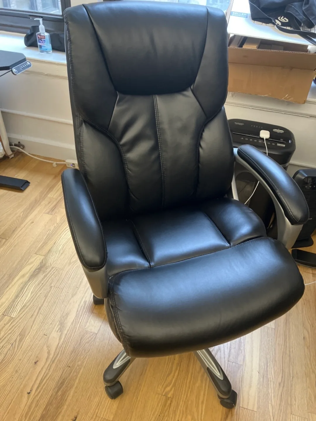 Black Leather Executive Office Chair thumbnail