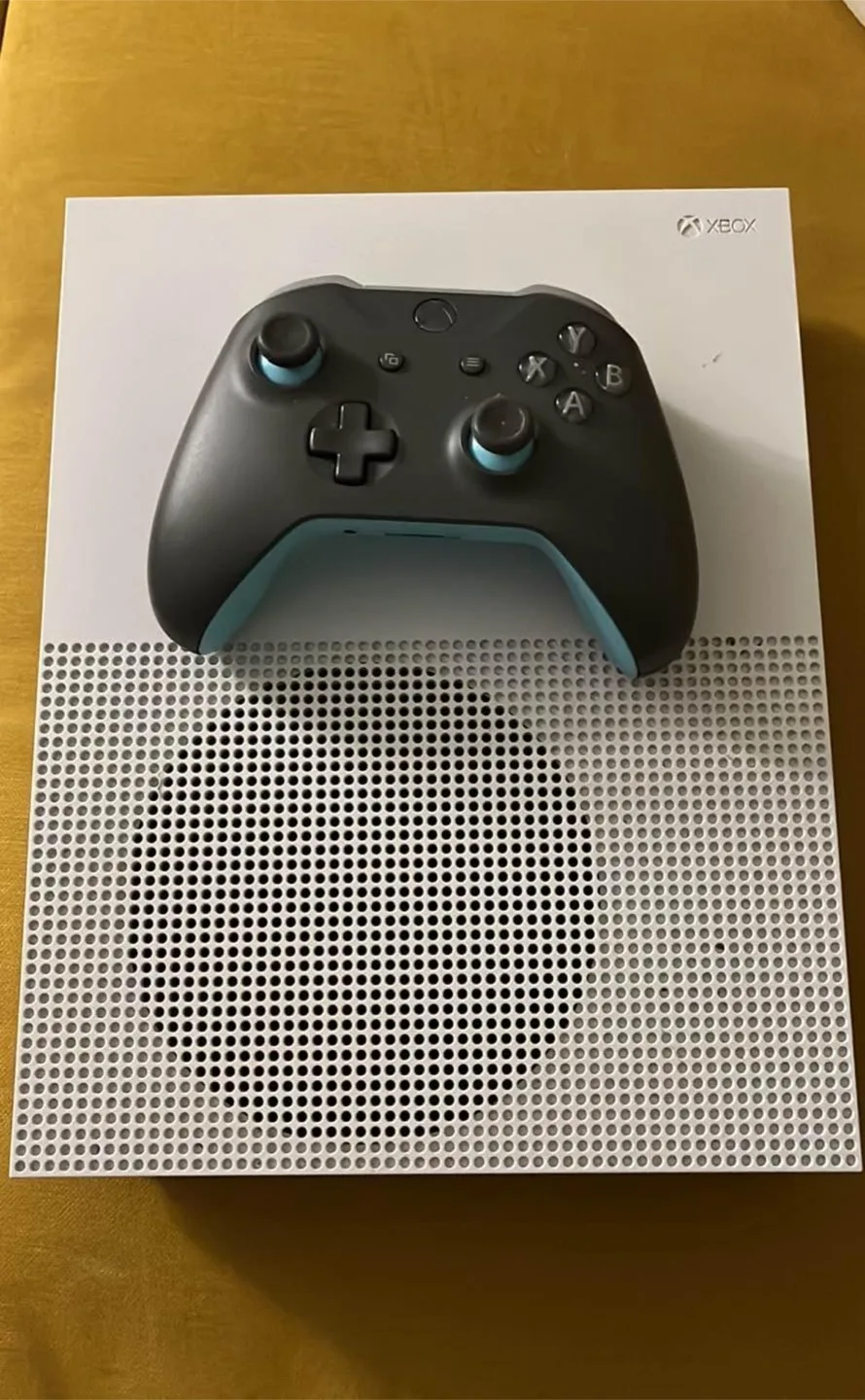 Xbox One S thumbnail