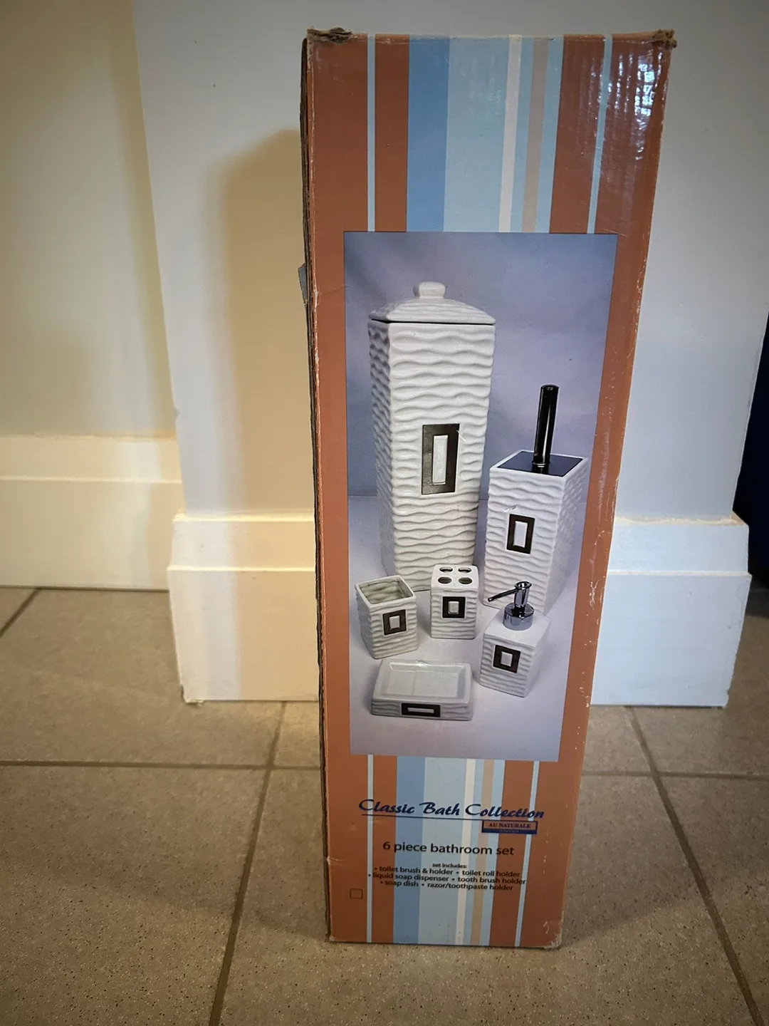 New in Box! 6-Piece Ceramic Bathroom Accessory Set thumbnail