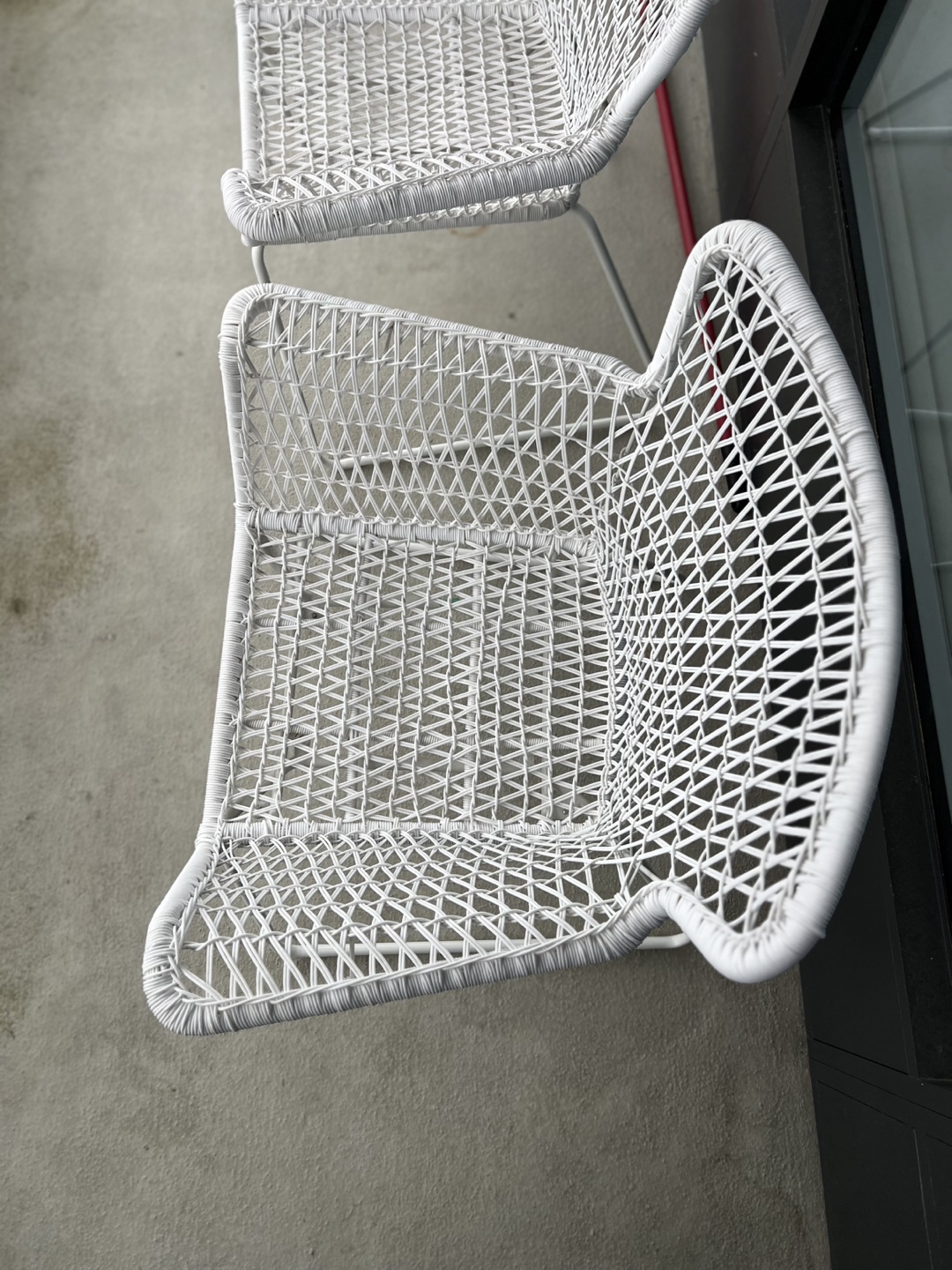 Pair of White IKEA Hogsten Patio Chairs - photo 3