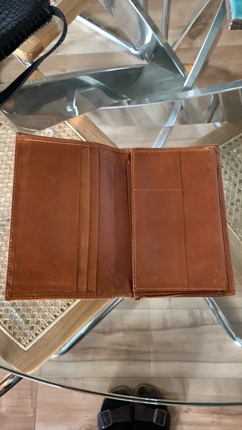 Vintage Cartier Leather Wallet image indicator(2)