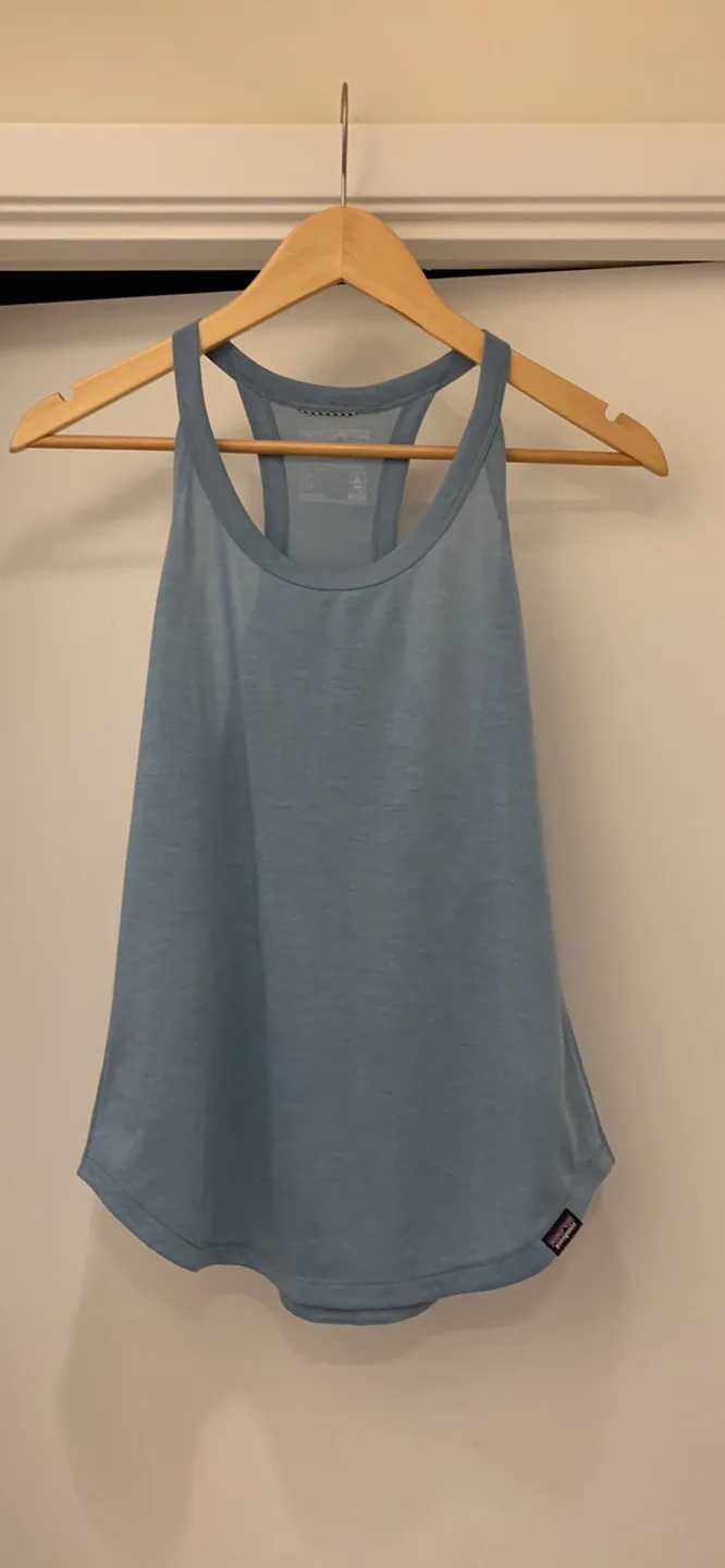 Patagonia Women's Blue Racerback Tank Top - Size Small image indicator(3)