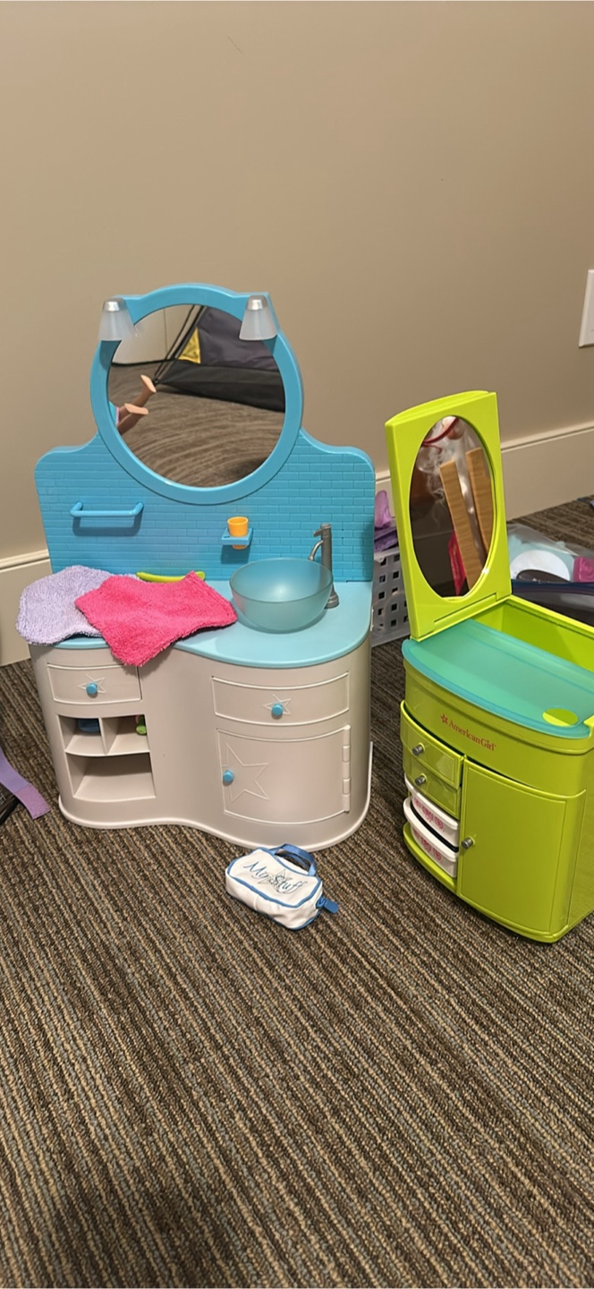 Doll Playset Bundle: Bunk Bed, Jeep, Salon, Accessories - photo 3
